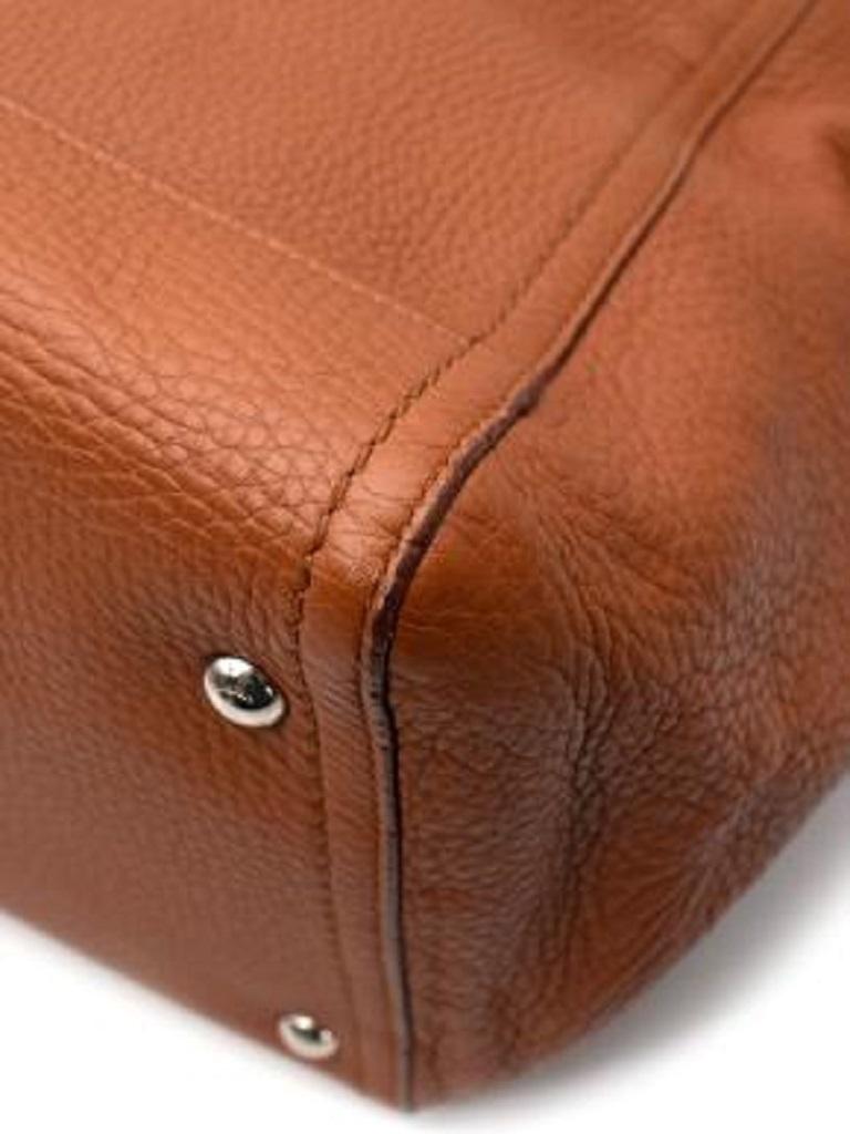 Tan Grained Leather Handbag For Sale 3
