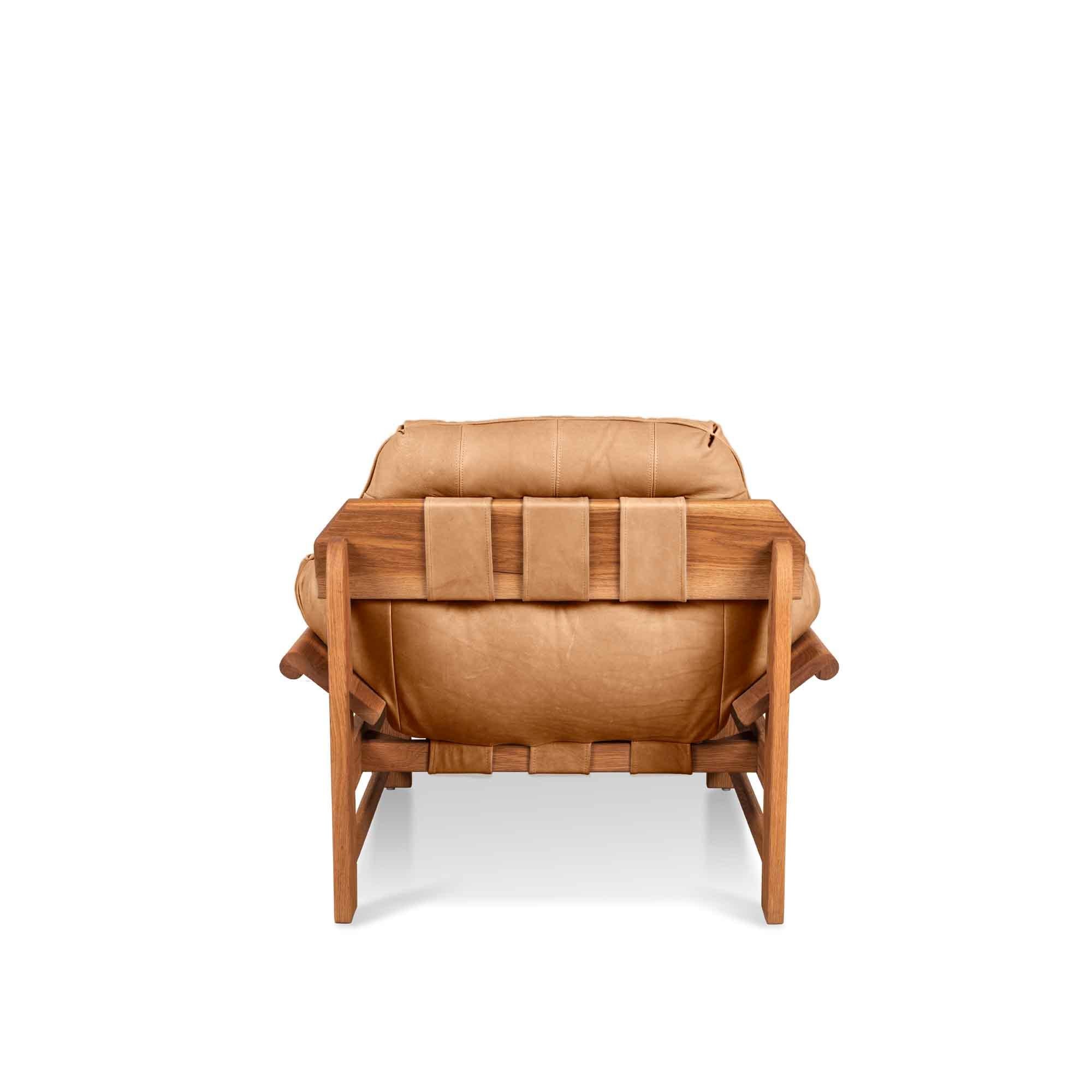 Tan Leather and Oak Ojai Lounge Chair by Lawson-Fenning In New Condition For Sale In Los Angeles, CA