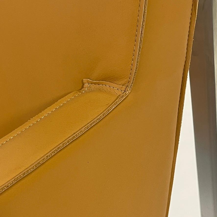 Loungesessel aus braunem Leder und gebürstetem Nickel von Fabien Baron -Bernhardt, 4 Avail (Gebürstet) im Angebot
