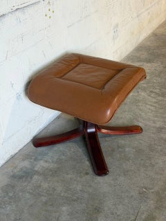 Tan Leather Lounge Ottoman Mid-Century Modern 1970s