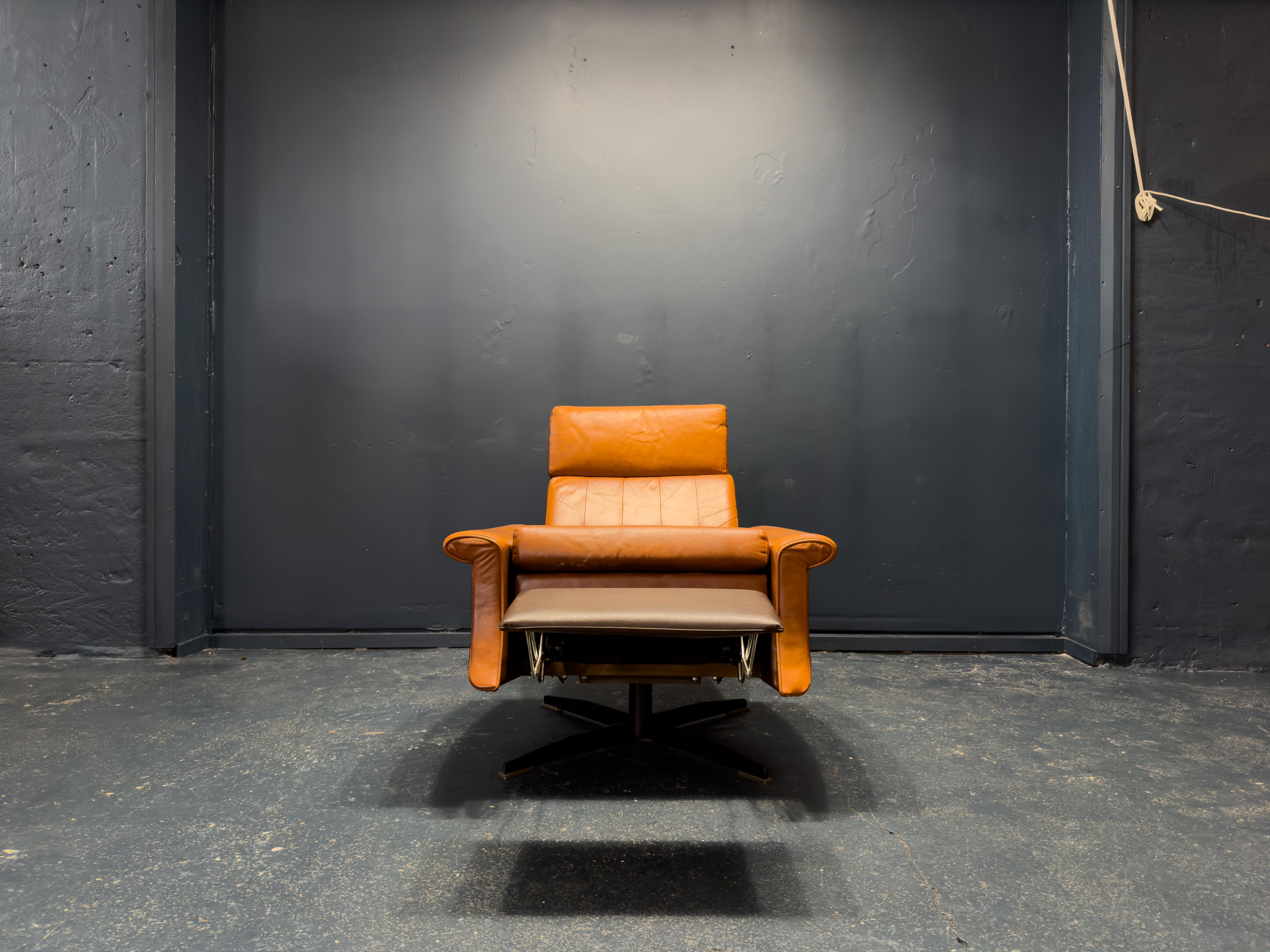 Mid-20th Century Tan Leather Reclining Chair