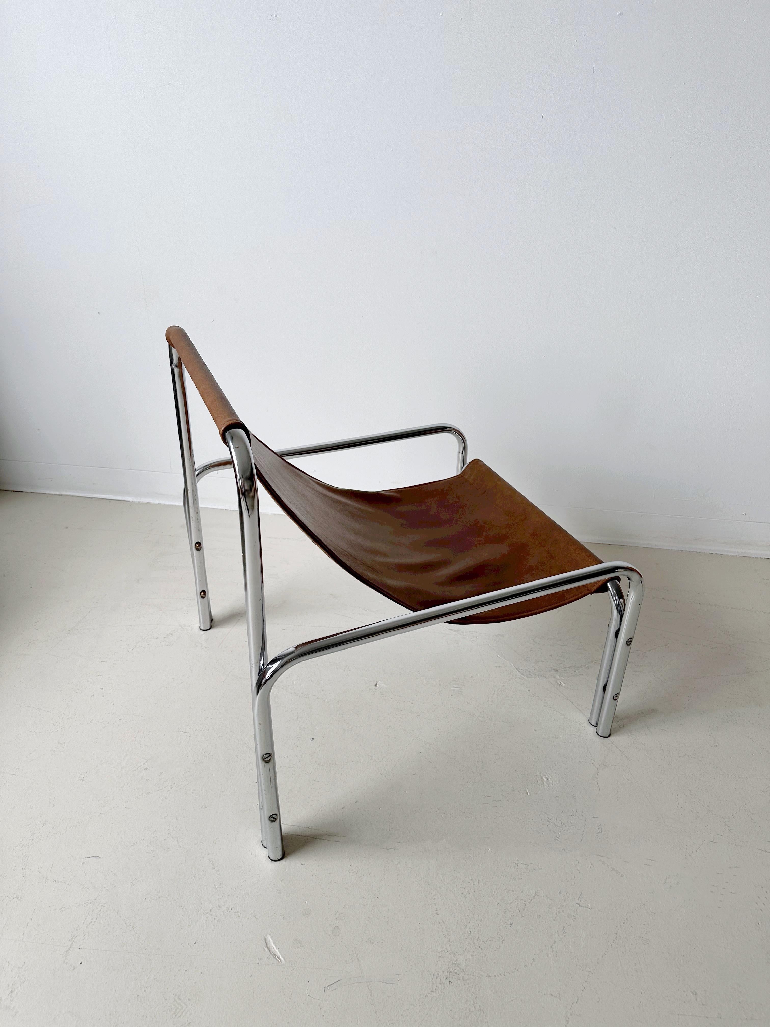 Tan Leather Sling Chair with Tubular Chrome Frame In Good Condition In Outremont, QC