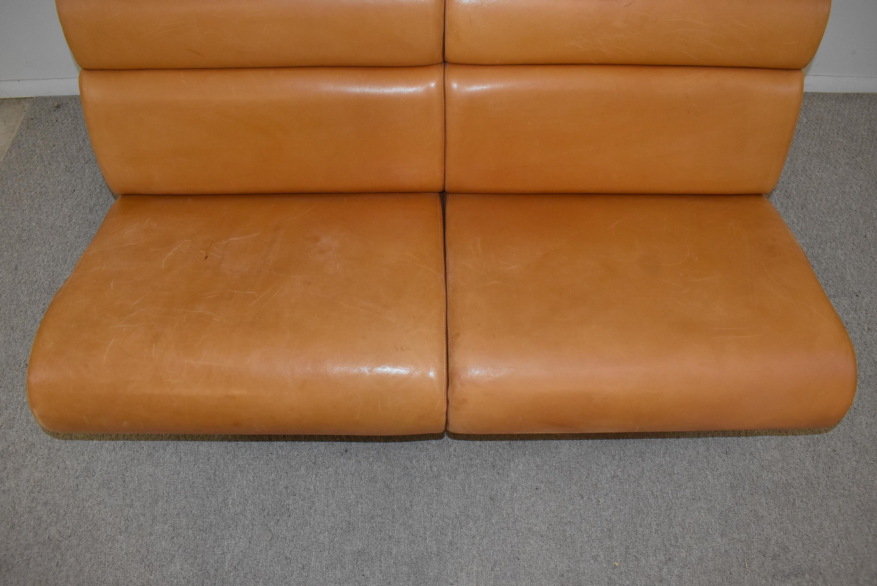 Mid-Century Modern Tan Leather Sofa by Richard Schultz for Knoll For Sale