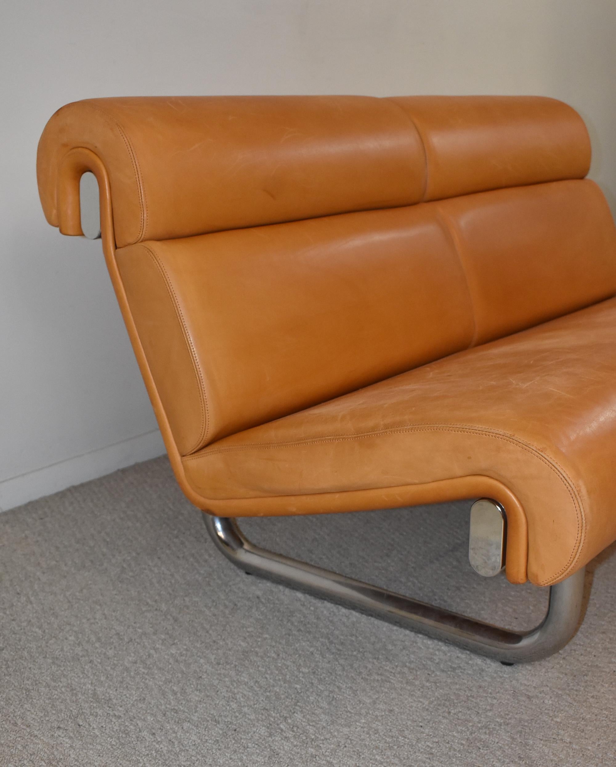 Tan Leather Sofa by Richard Schultz for Knoll In Good Condition For Sale In Toledo, OH