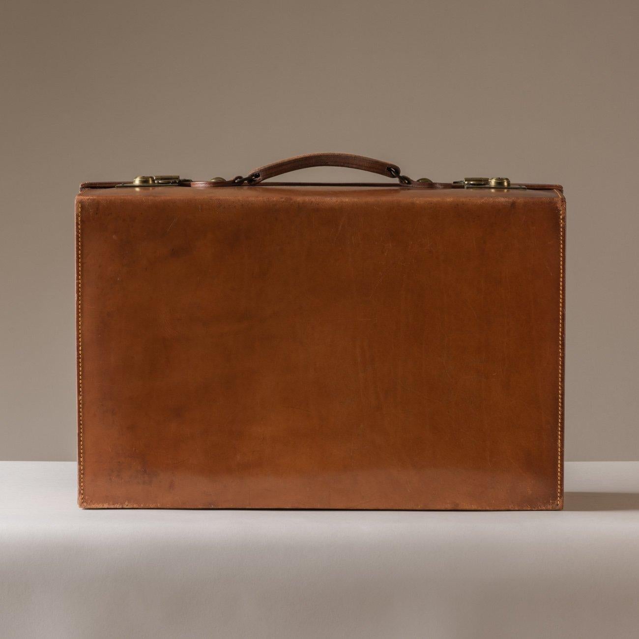 Tan Leather Suitcase, 1927 In Good Condition In London, GB