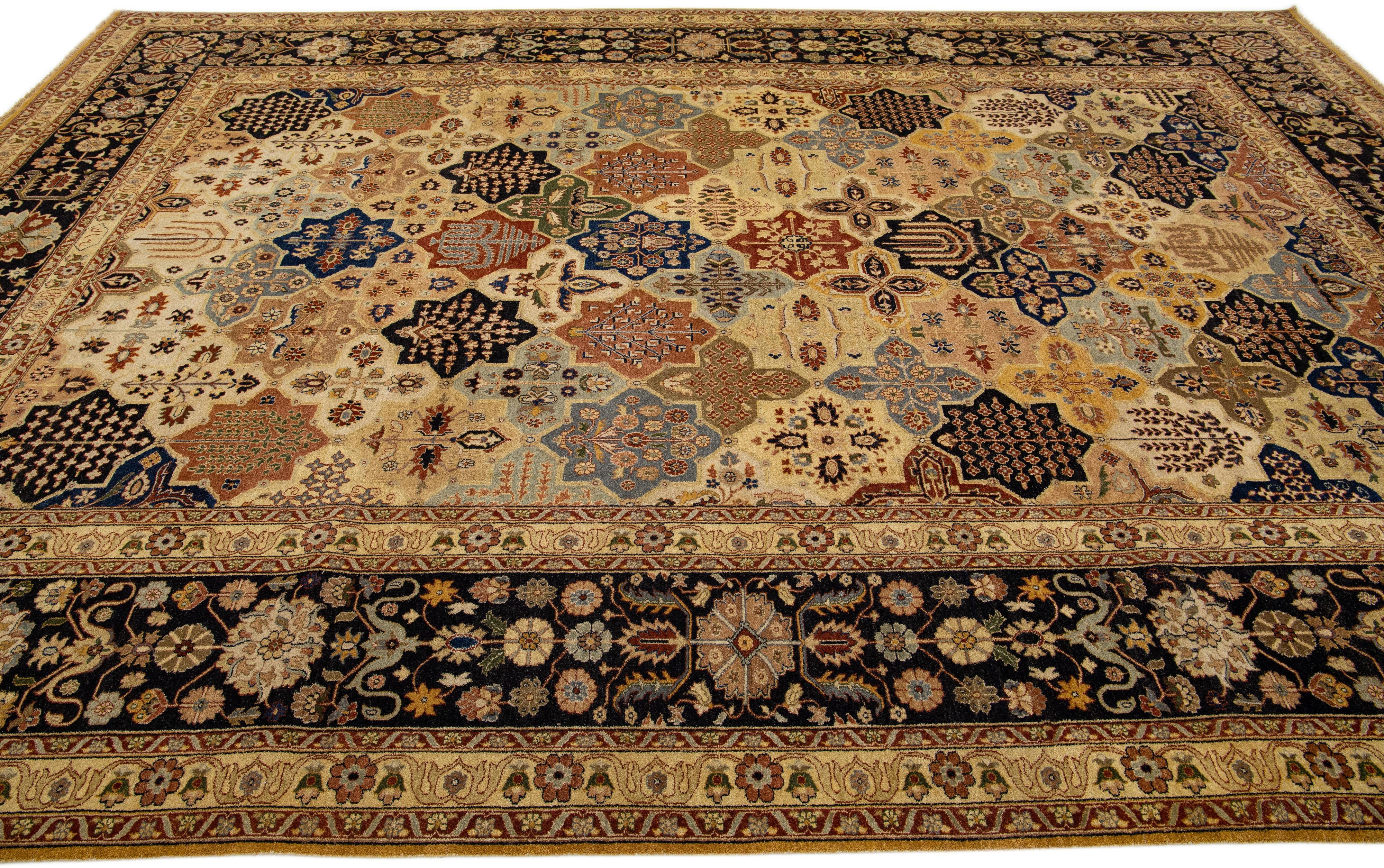 Noué à la main Tapis moderne en laine de style Tabriz, fait à la main et de couleur havane, avec  Motif floral intégral en vente