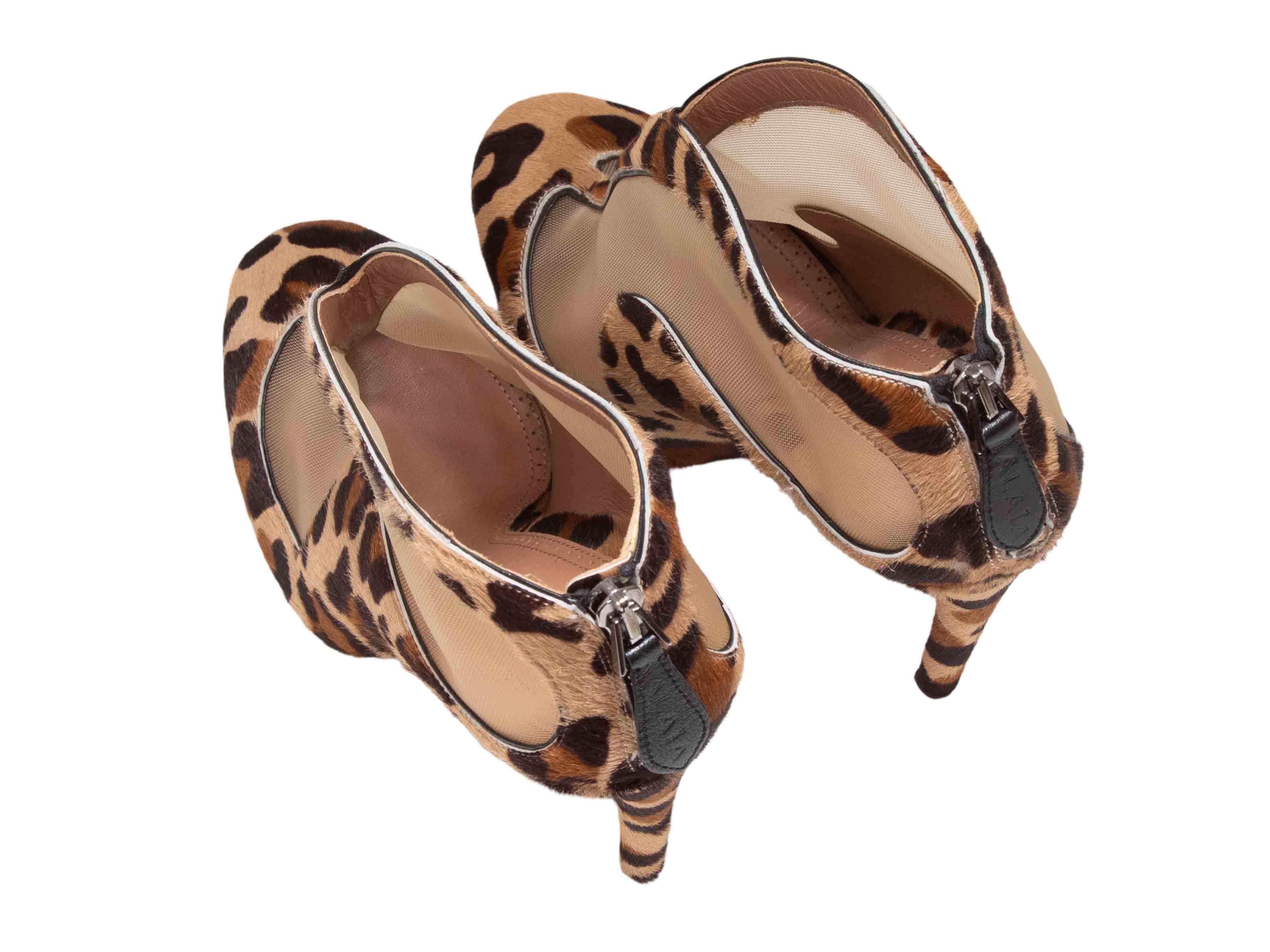 Beige Tan & Multicolor Alaia Leopard Print Ponyhair & Mesh Heeled Booties Size 39 For Sale