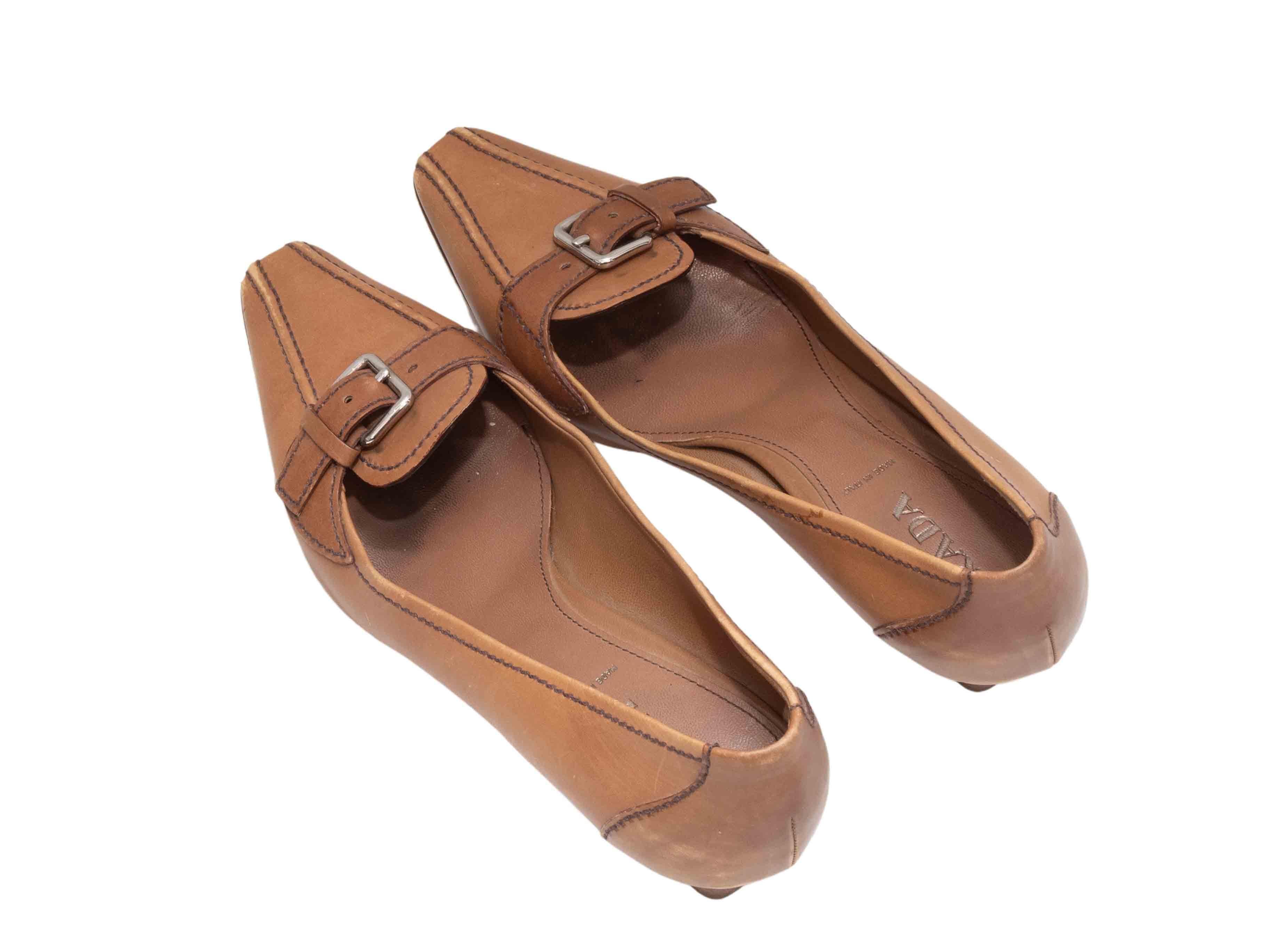 Brown Tan Prada Pointed-Toe Buckle Pumps Size 37.5 For Sale