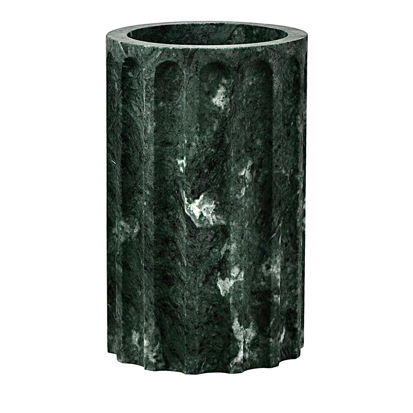 XXI secolo e contemporaneo TAN Vaso a colonna in marmo verde satinato del Guatemala di FiammettaV Home Collection in vendita