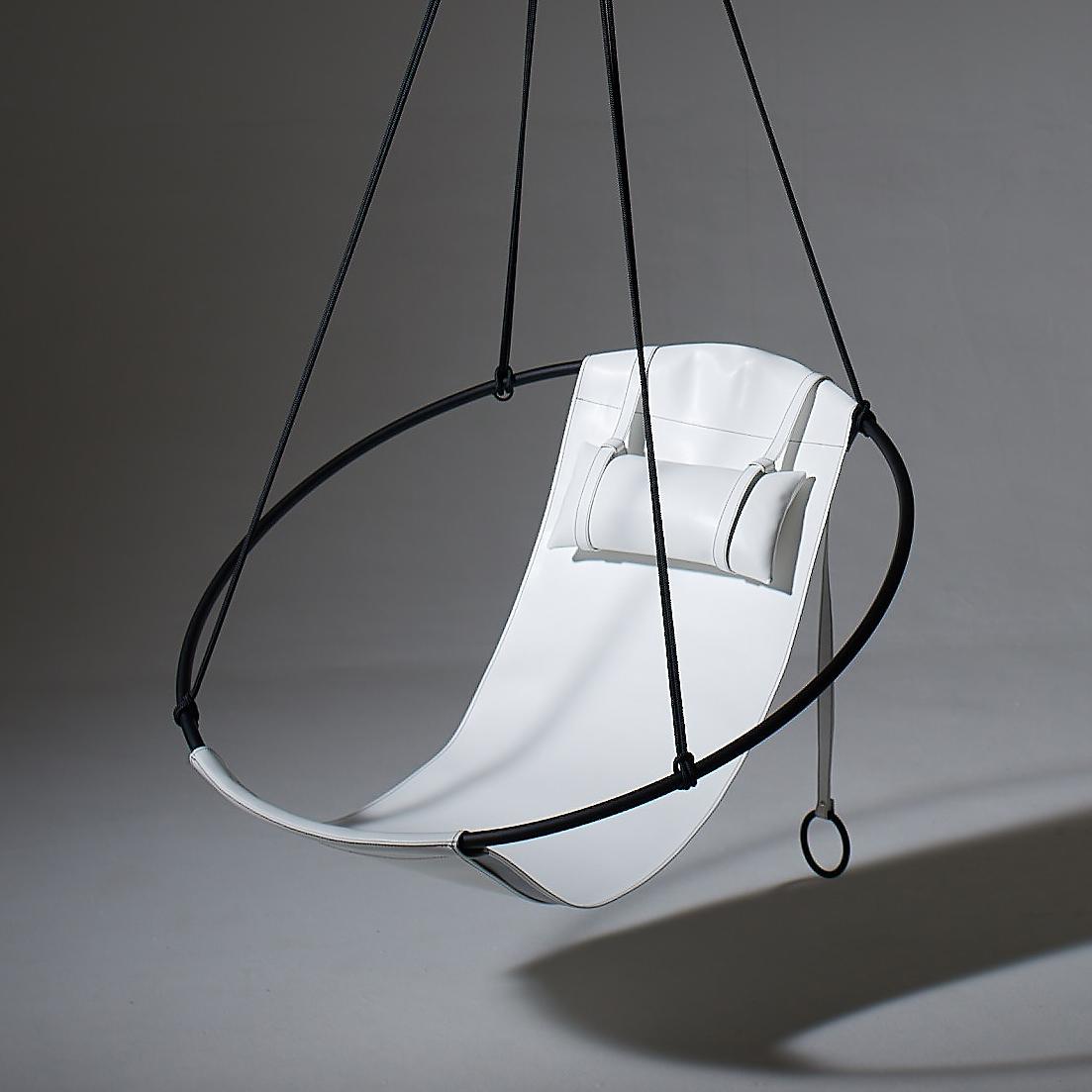 Acier The Moderns OCHRE cuir souple Tan Sling - Swing Chair en vente