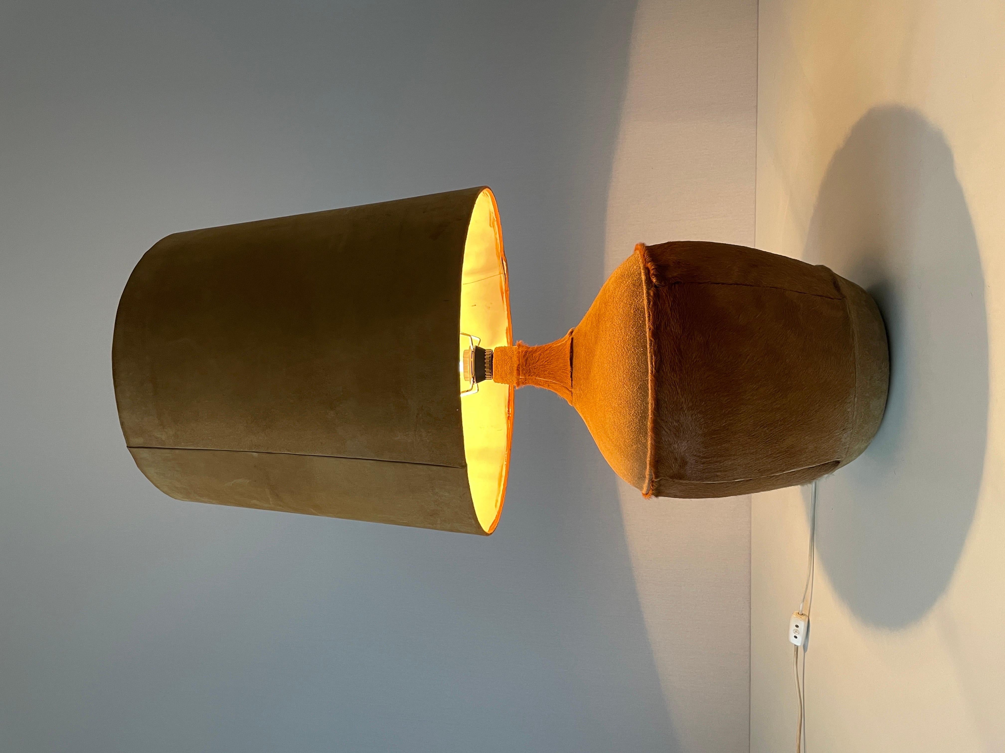 Steh- oder Tischlampe aus braunem Wildleder und Glasschirm, 1960er Jahre, Dänemark im Angebot 4