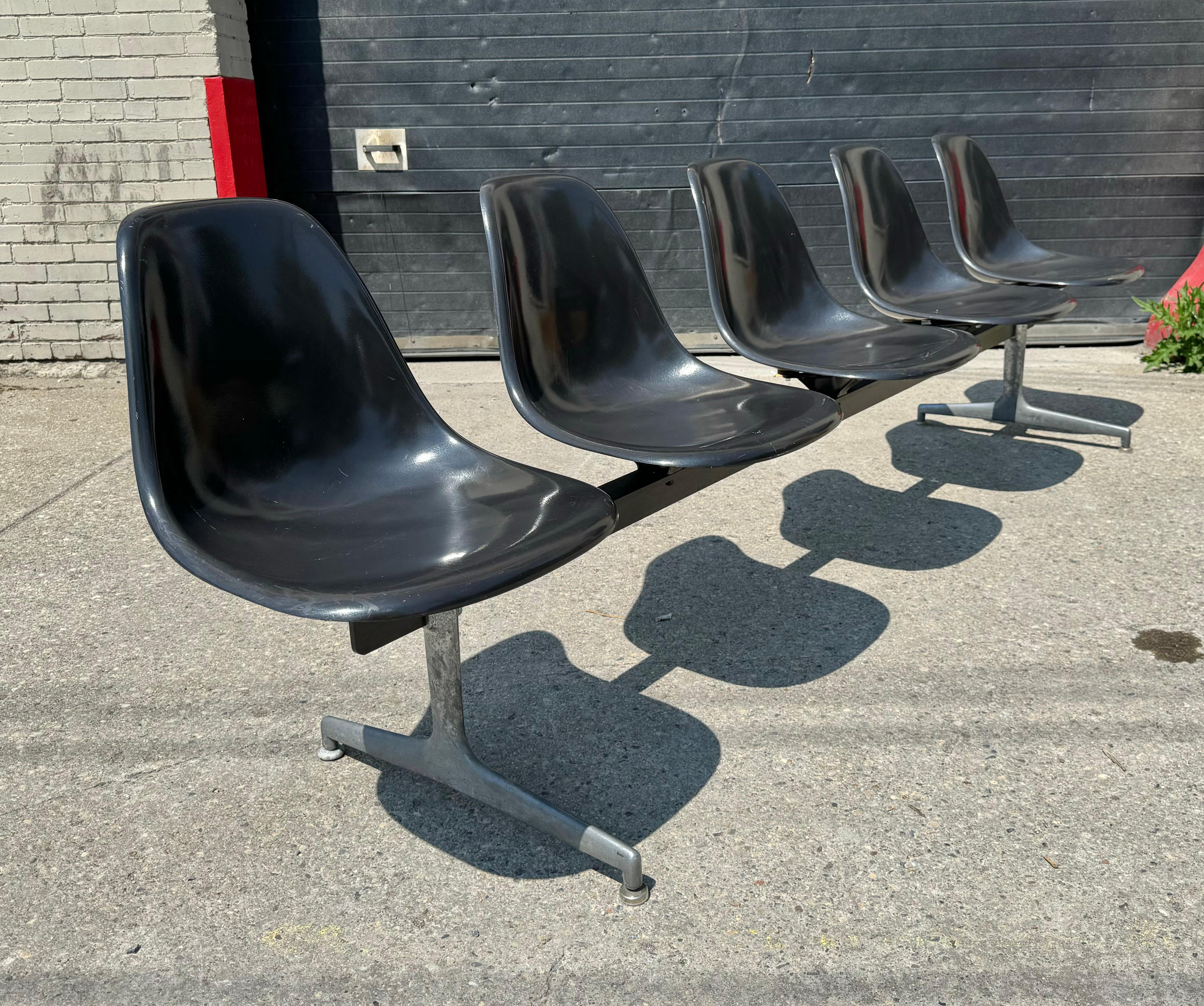 eames bench