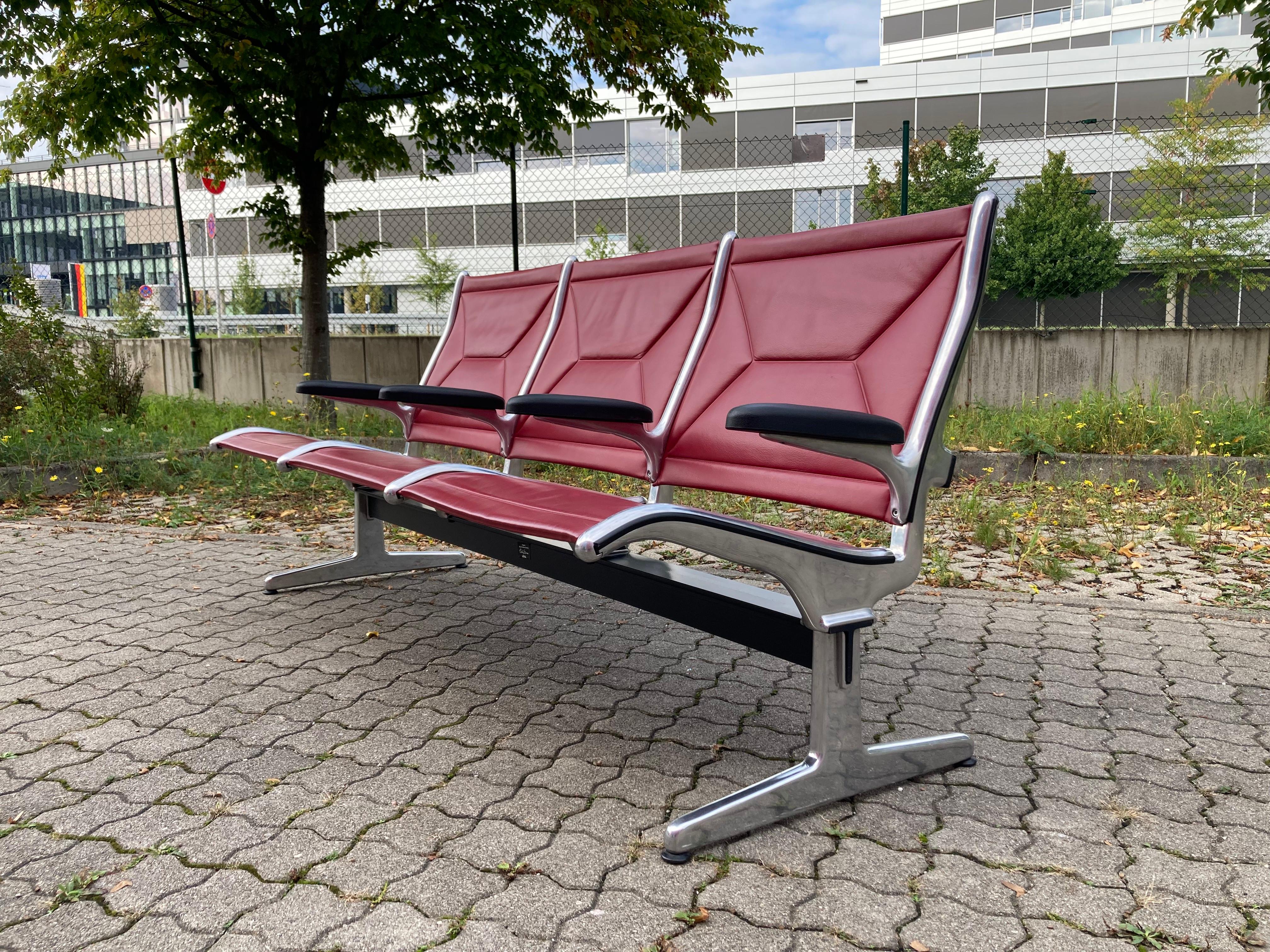 Banc Tandem Sling ETS Eames bordeaux par Vitra Herman Miller en vente 9