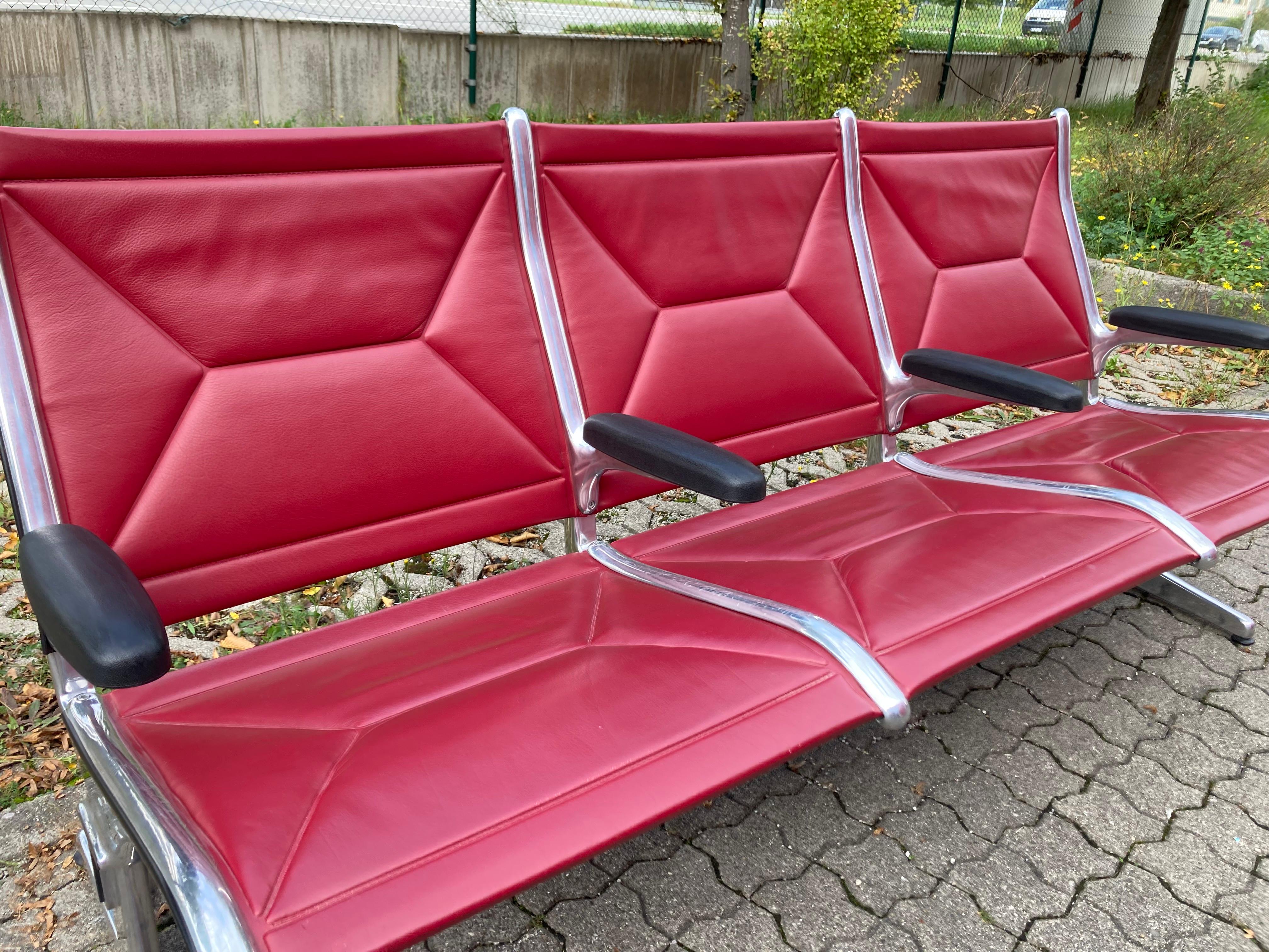 Banc Tandem Sling ETS Eames bordeaux par Vitra Herman Miller en vente 10