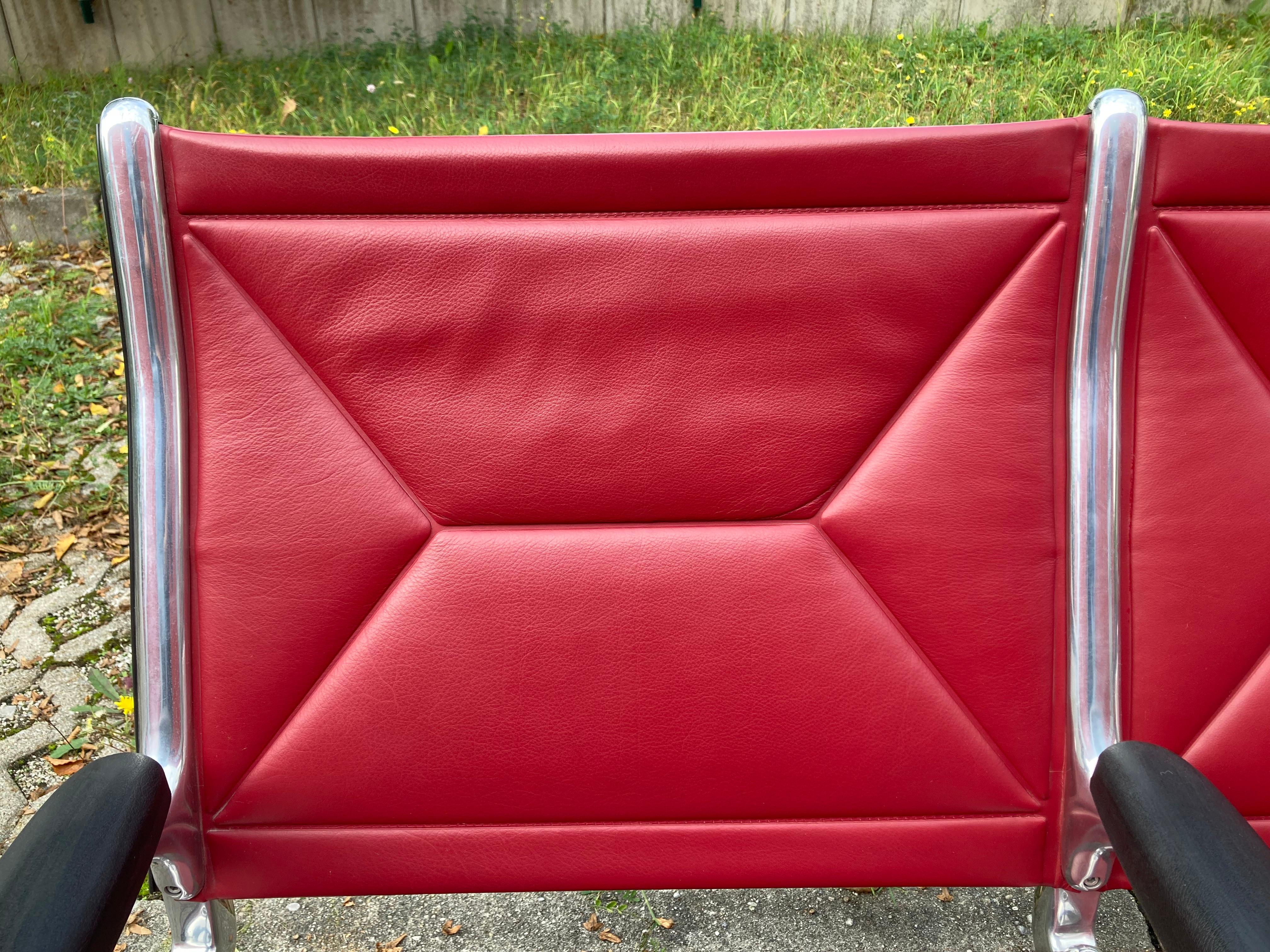 Banc Tandem Sling ETS Eames bordeaux par Vitra Herman Miller en vente 4