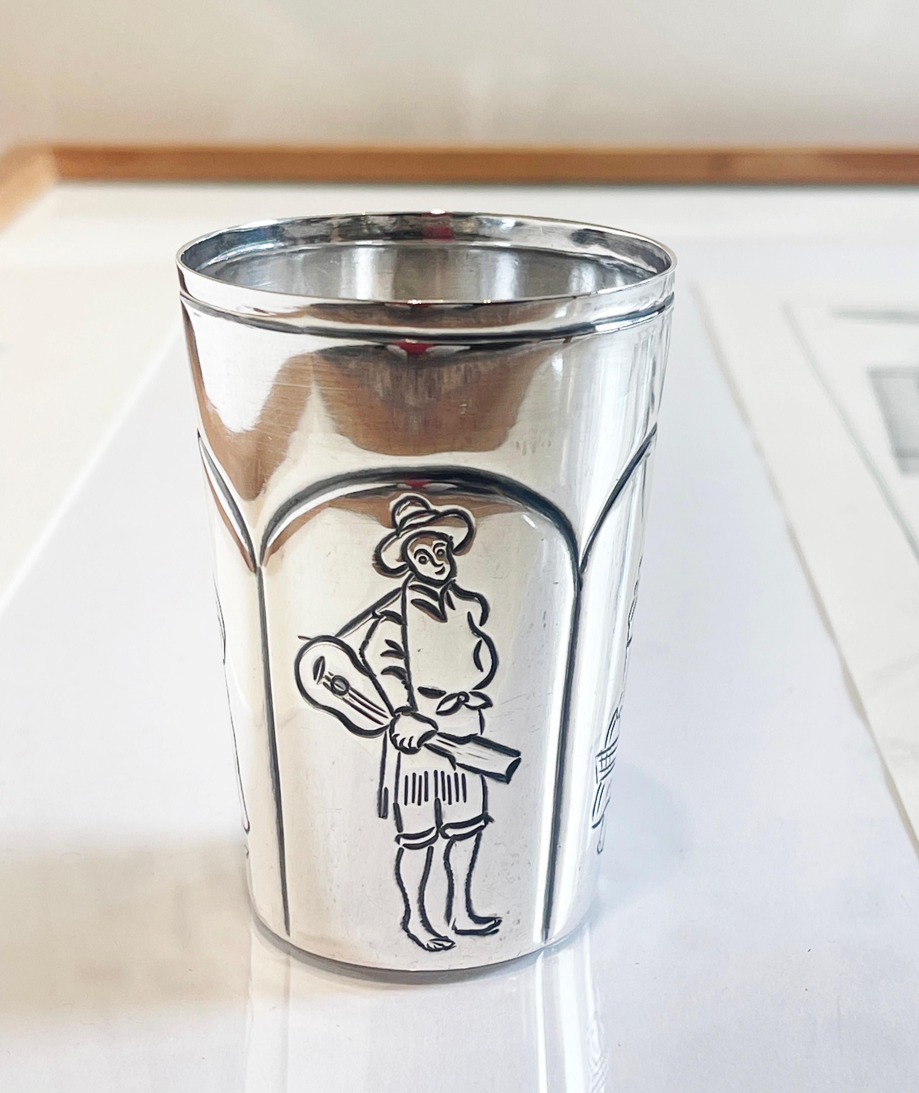 Tane of Mexico Antique Beaker Sterling Silver by J. Marmolejos, ca. 1965 In Good Condition For Sale In Andernach, DE