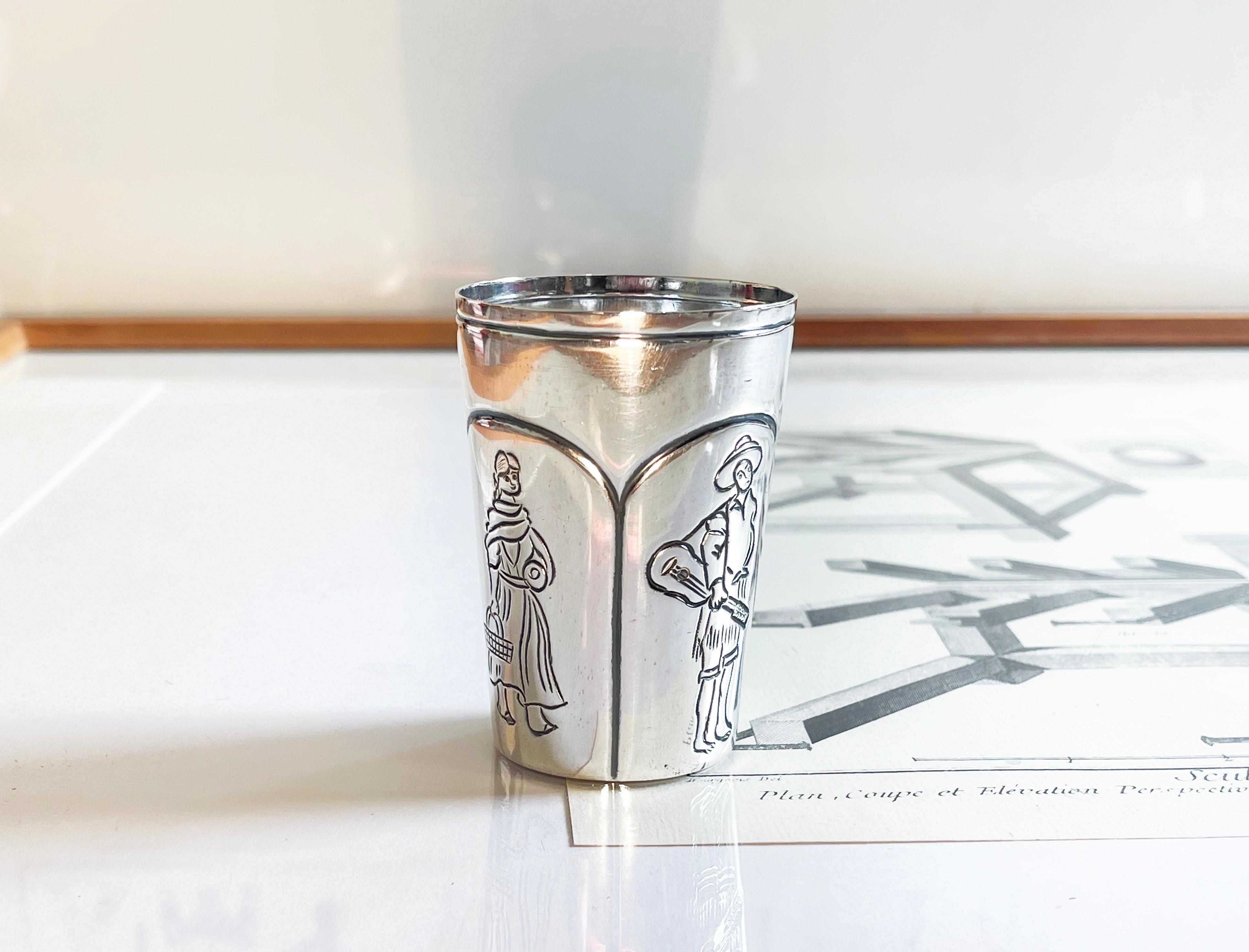 20th Century Tane of Mexico Antique Beaker Sterling Silver by J. Marmolejos, ca. 1965 For Sale