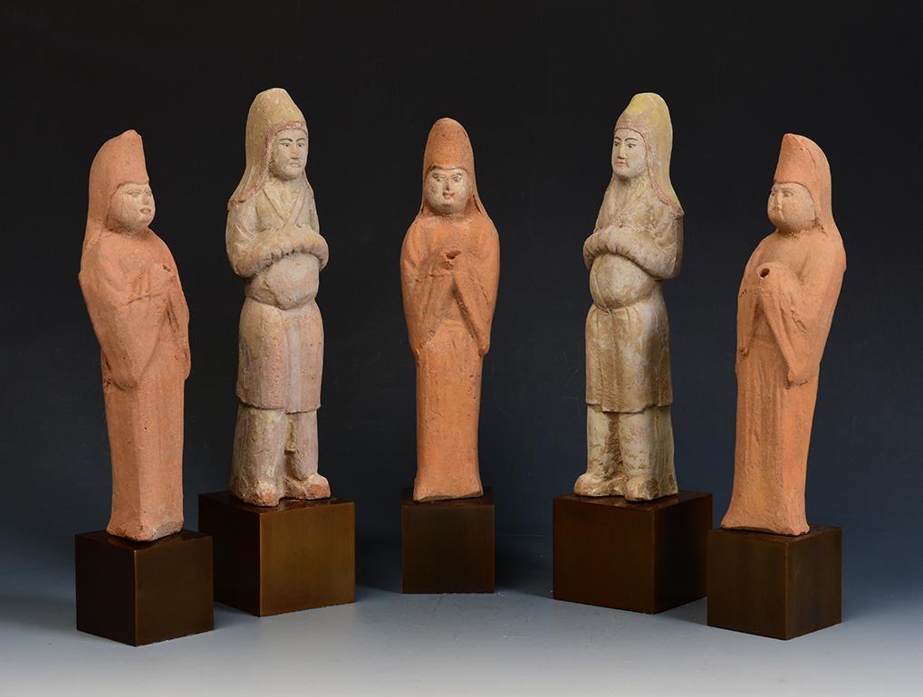 Hand-Carved Tang Dynasty, A Set of Antique Chinese Painted Pottery Soldier For Sale