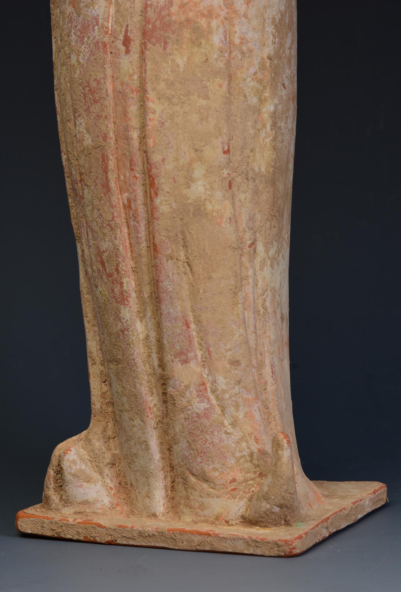 Fino al XVIII secolo Tang Dynasty, Antique Chinese Painted Pottery Fat Lady in vendita