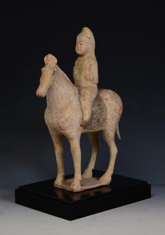 Tang Dynasty, antica ceramica cinese dipinta con cavallo e cavaliere
