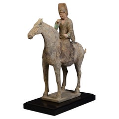 Tang Dynasty, antica ceramica cinese dipinta con cavallo e cavaliere