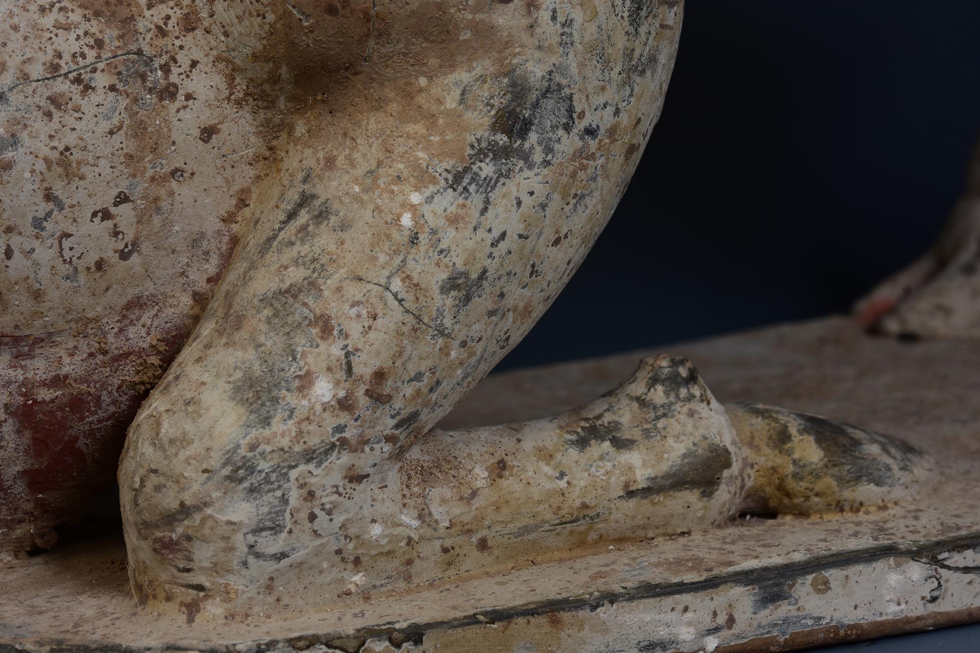 Dinastía Tang, Camello arrodillado de cerámica china antigua pintada con Oxford TL Test en Bueno estado para la venta en Sampantawong, TH