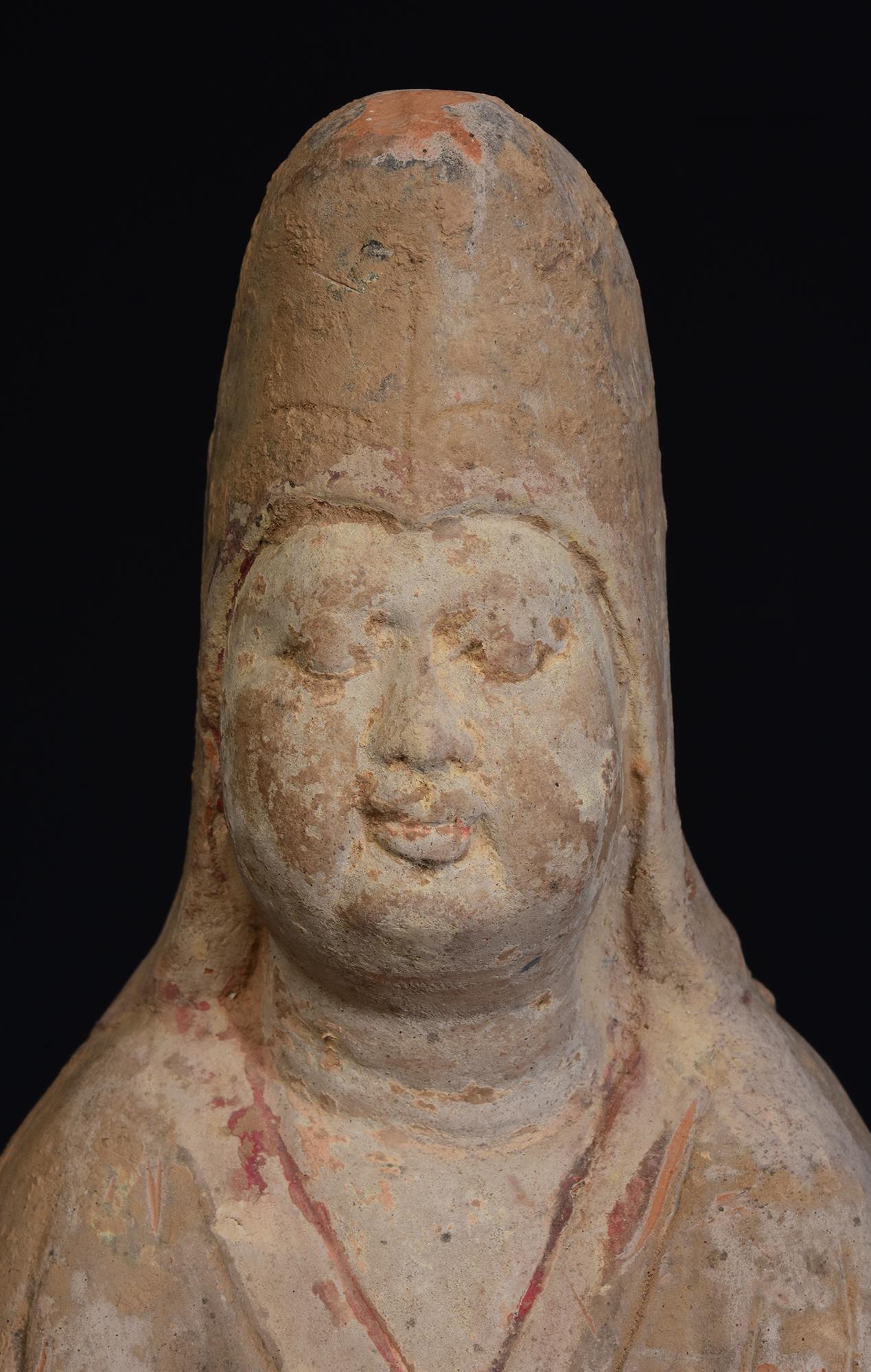 Tang Dynasty, Antique Chinese Pottery Standing Court Man In Good Condition For Sale In Sampantawong, TH