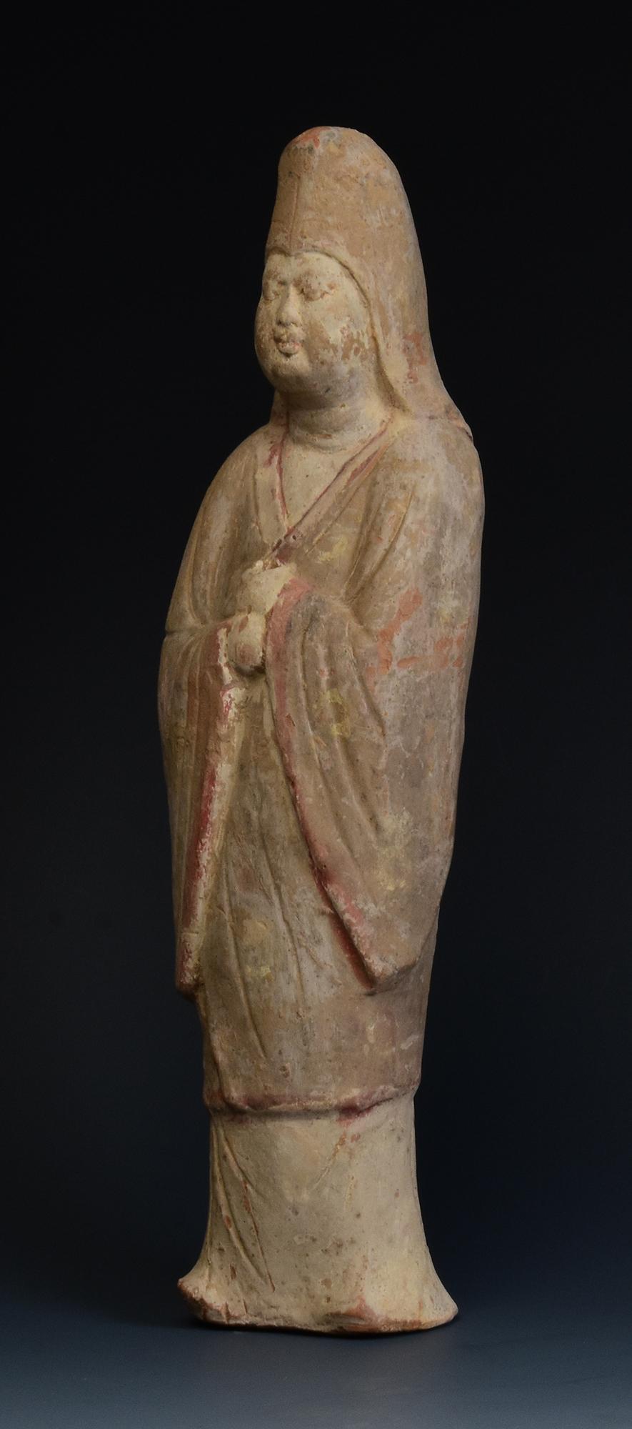 Tang Dynasty, Antique Chinese Pottery Standing Court Man 2