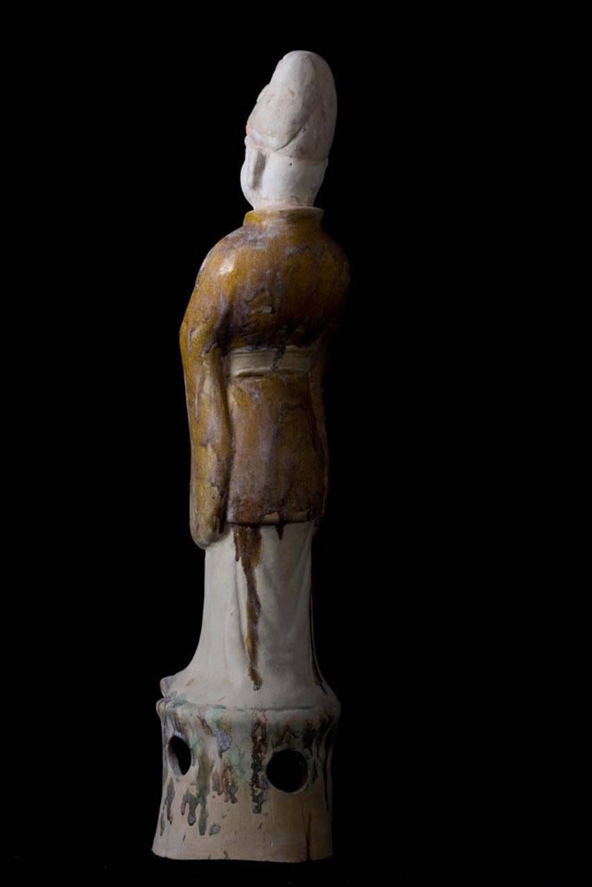 Tang Dynasty Court Official in Sancai Glazed Robes, China '618-907' - TL Tested In Excellent Condition For Sale In San Pedro Garza Garcia, Nuevo Leon