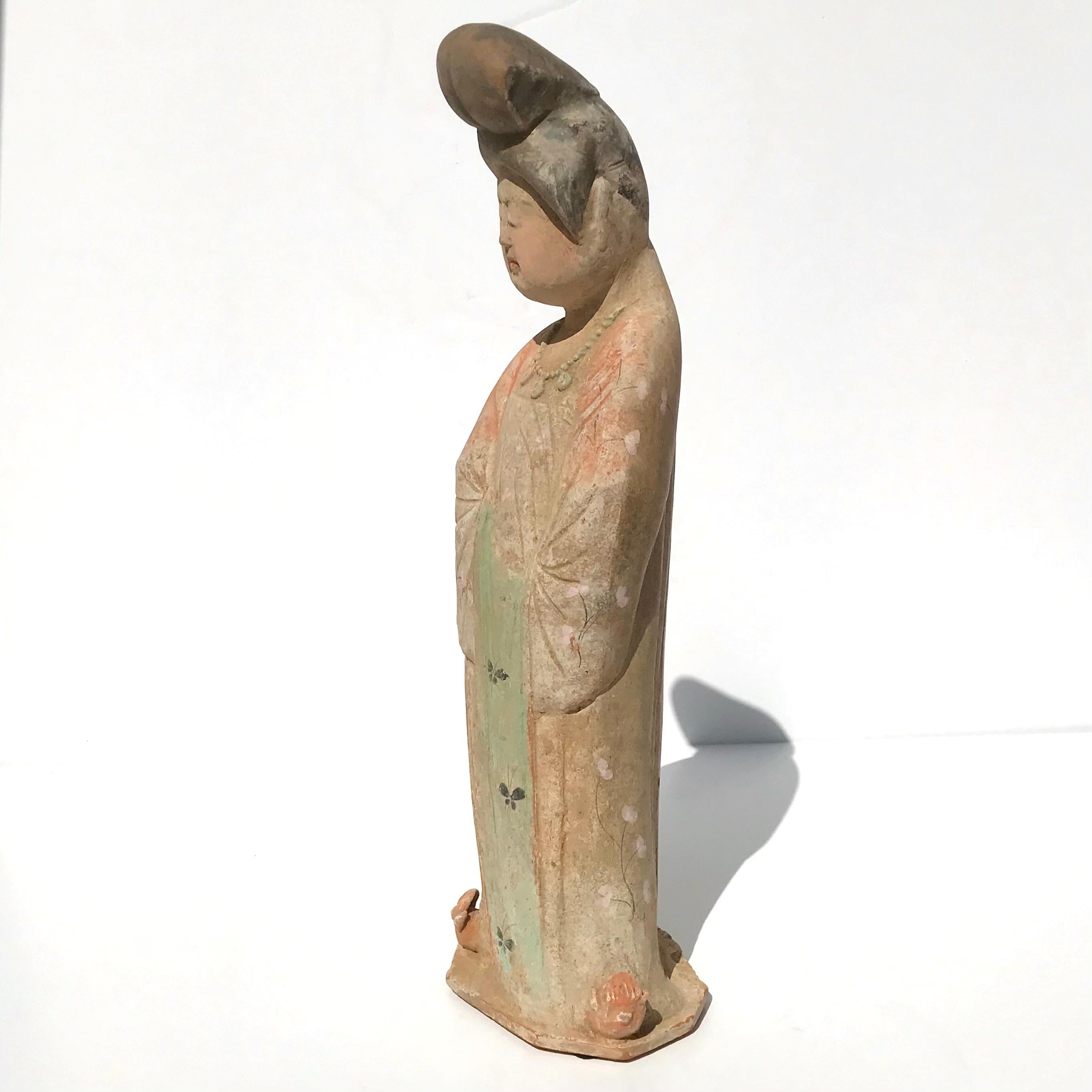 Escultura de dama gorda de cerámica pintada de la Tang Dynasty en Bueno estado para la venta en Dallas, TX