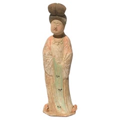 Escultura de dama gorda de cerámica pintada de la Tang Dynasty