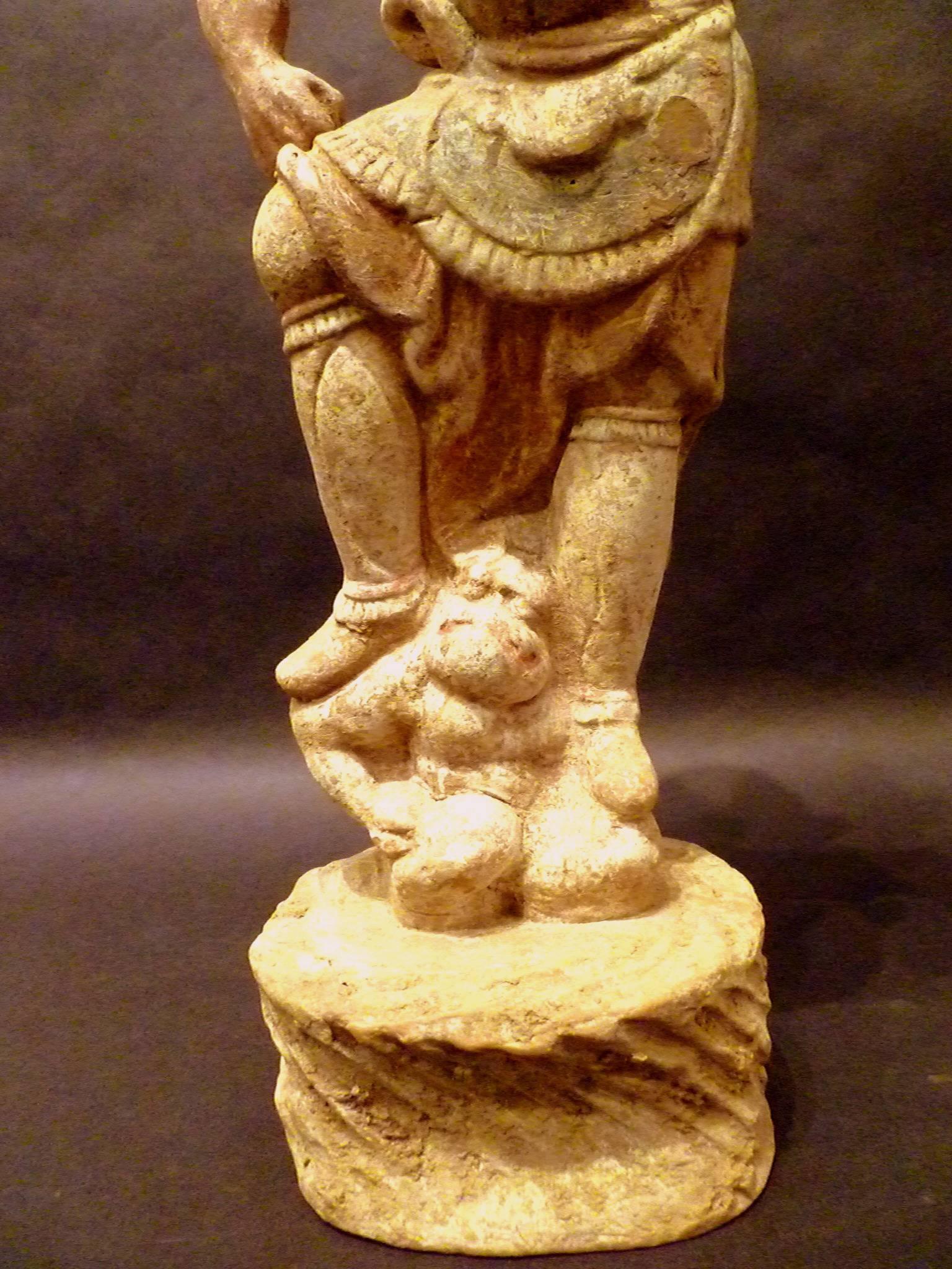 Fait main Statue en poterie de la dynastie Tang représentant le gardien Lokapala,  Testé par Oxford TL