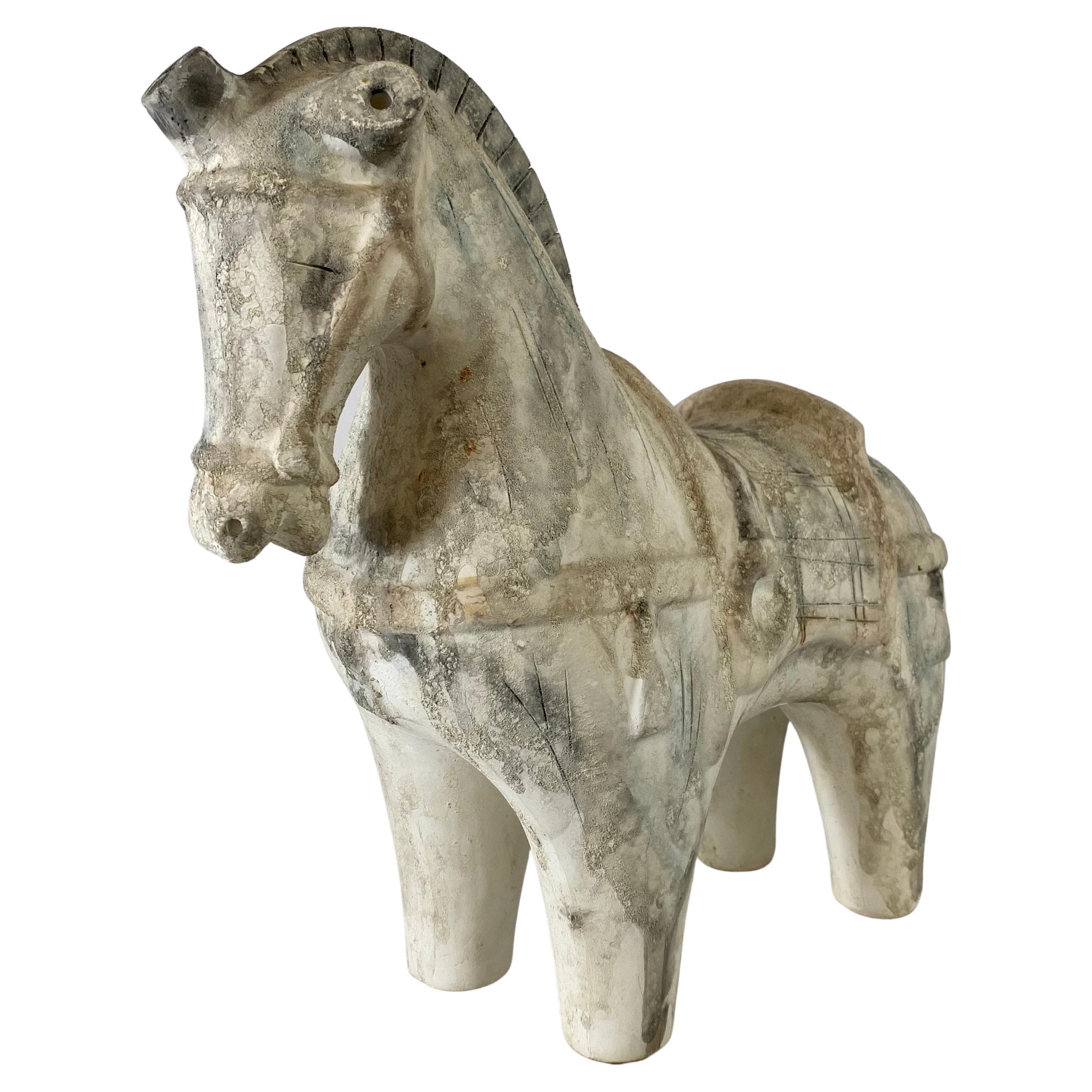 Escultura de caballo de cerámica estilo Tang