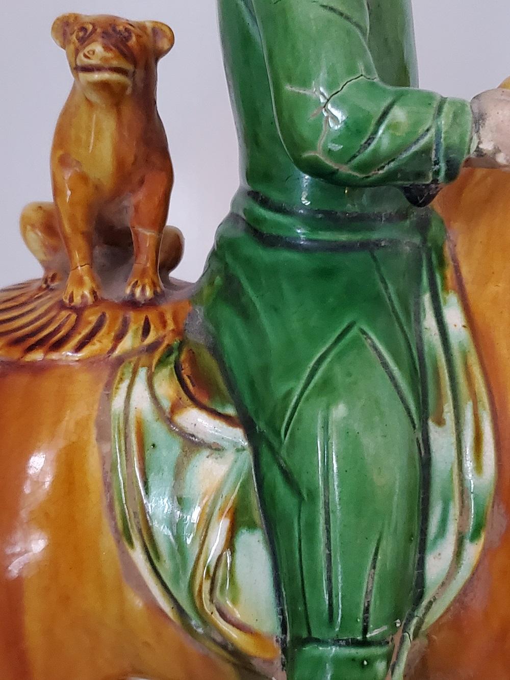 Sencai-Gedenk- oder Tomb-Keramik im Tang-Stil, Jäger auf Pferd mit Hund im Angebot 5