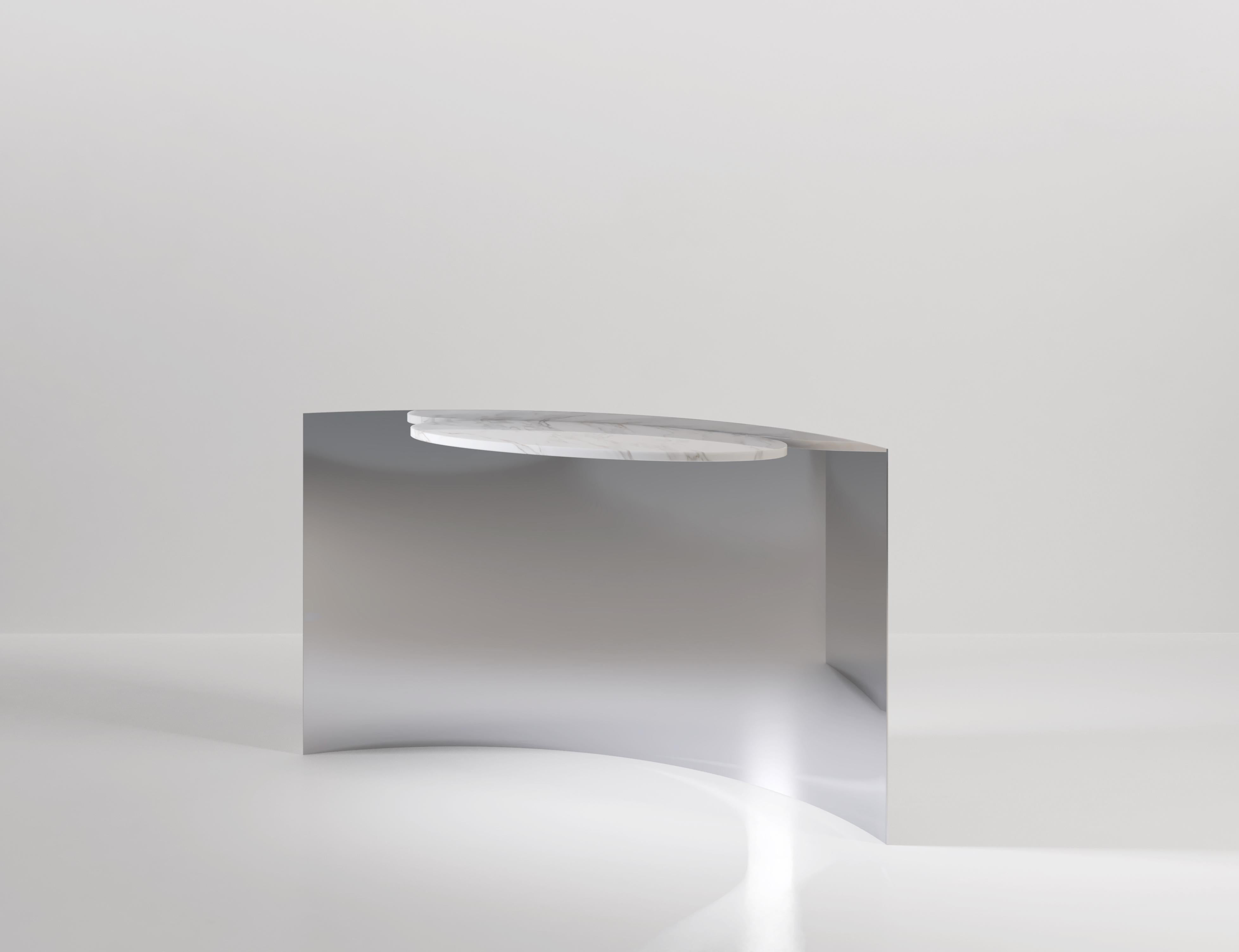 Modern Tangent Contemporary Console in Metal and Lacquered Top