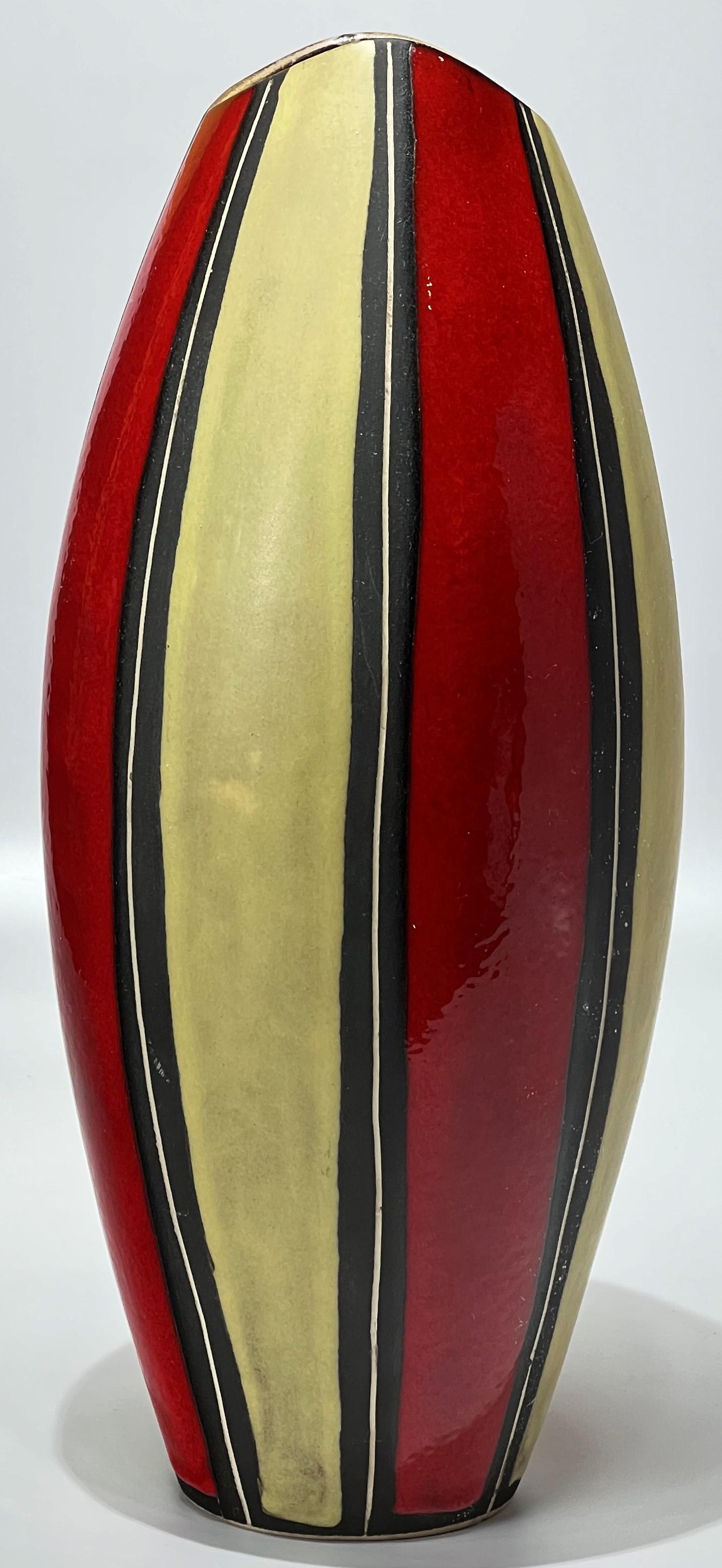 Mid-Century Modern Tanger Fish Mouth vase 202/36 designer Liesel Spornhauser at Schlossberg Keramic