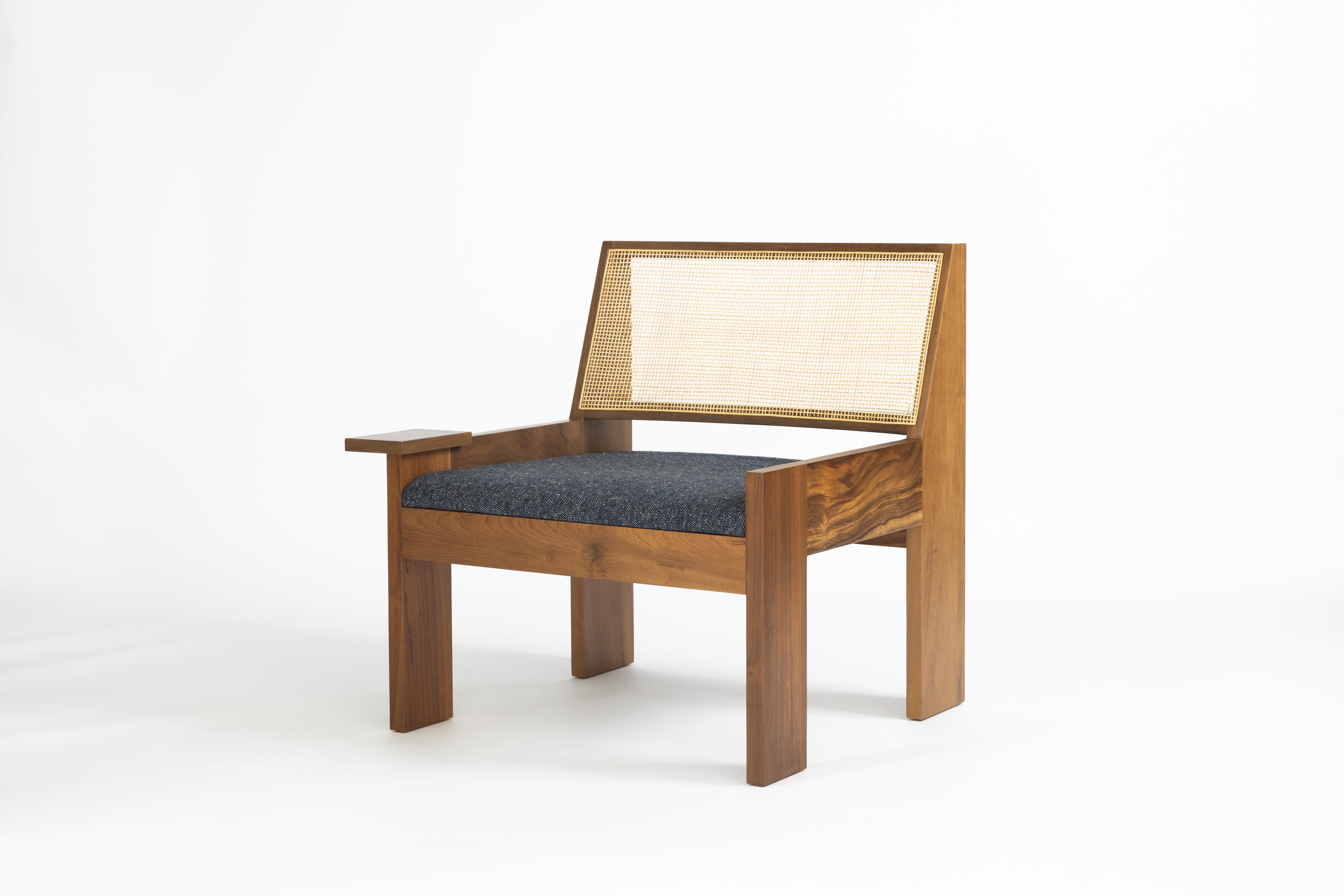 Mid-Century moderno Sedia da salotto Tangram in vendita