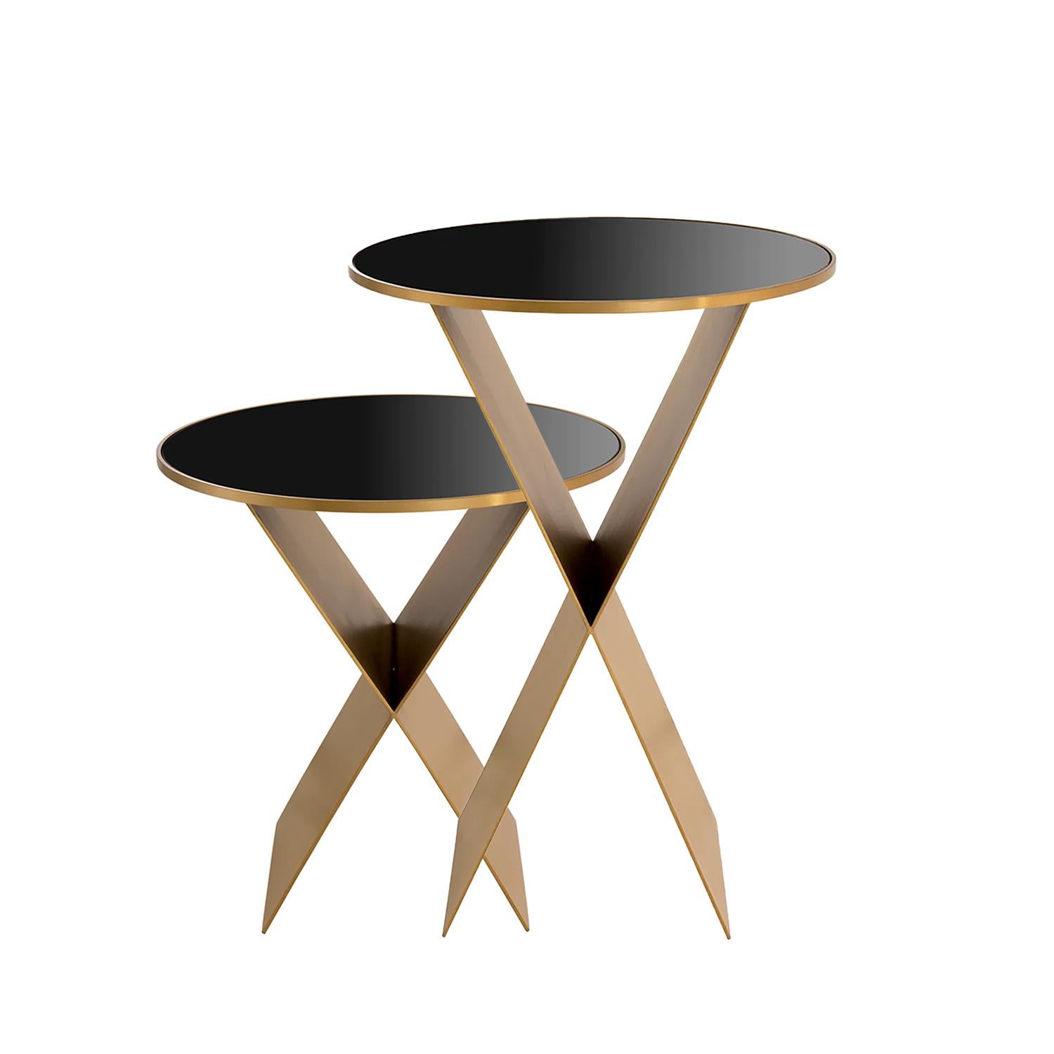 Laiton Table d'appoint moyenne Tania en vente
