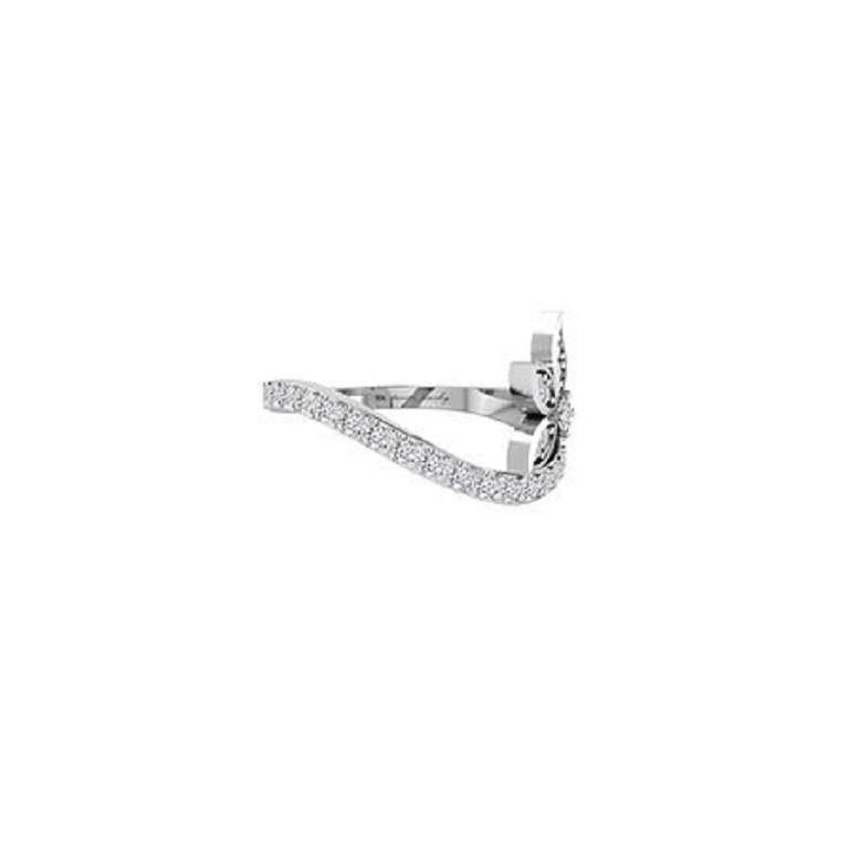 Round Cut Tanisa Nahata Diamond 0.39ct. Bloom Ring in 18Karat Gold. For Sale