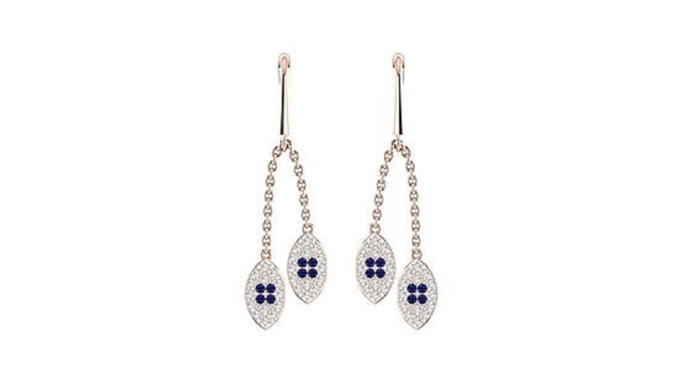 Taglio rotondo Tanisa Nahata Diamante e zaffiro 0,43ct. Orecchini Evil Eye in oro 18 carati. in vendita