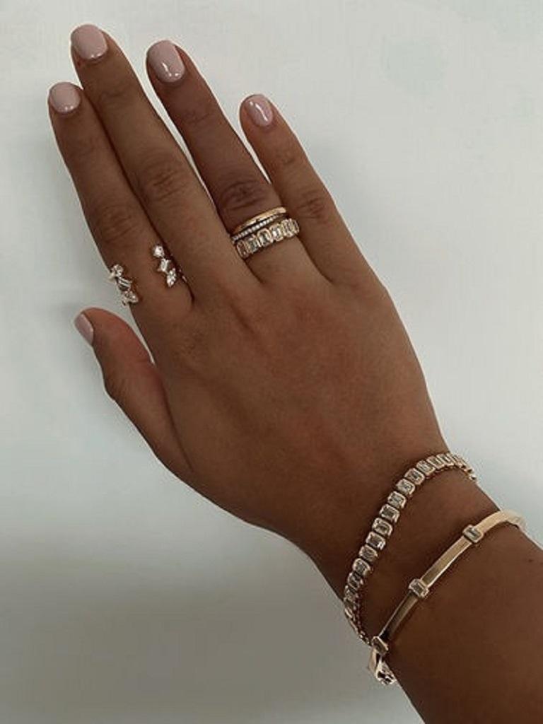 Tanisa Nahata Diamante multiforma 0,70 ct. Anillo abierto de oro de 18 quilates. Contemporáneo en venta