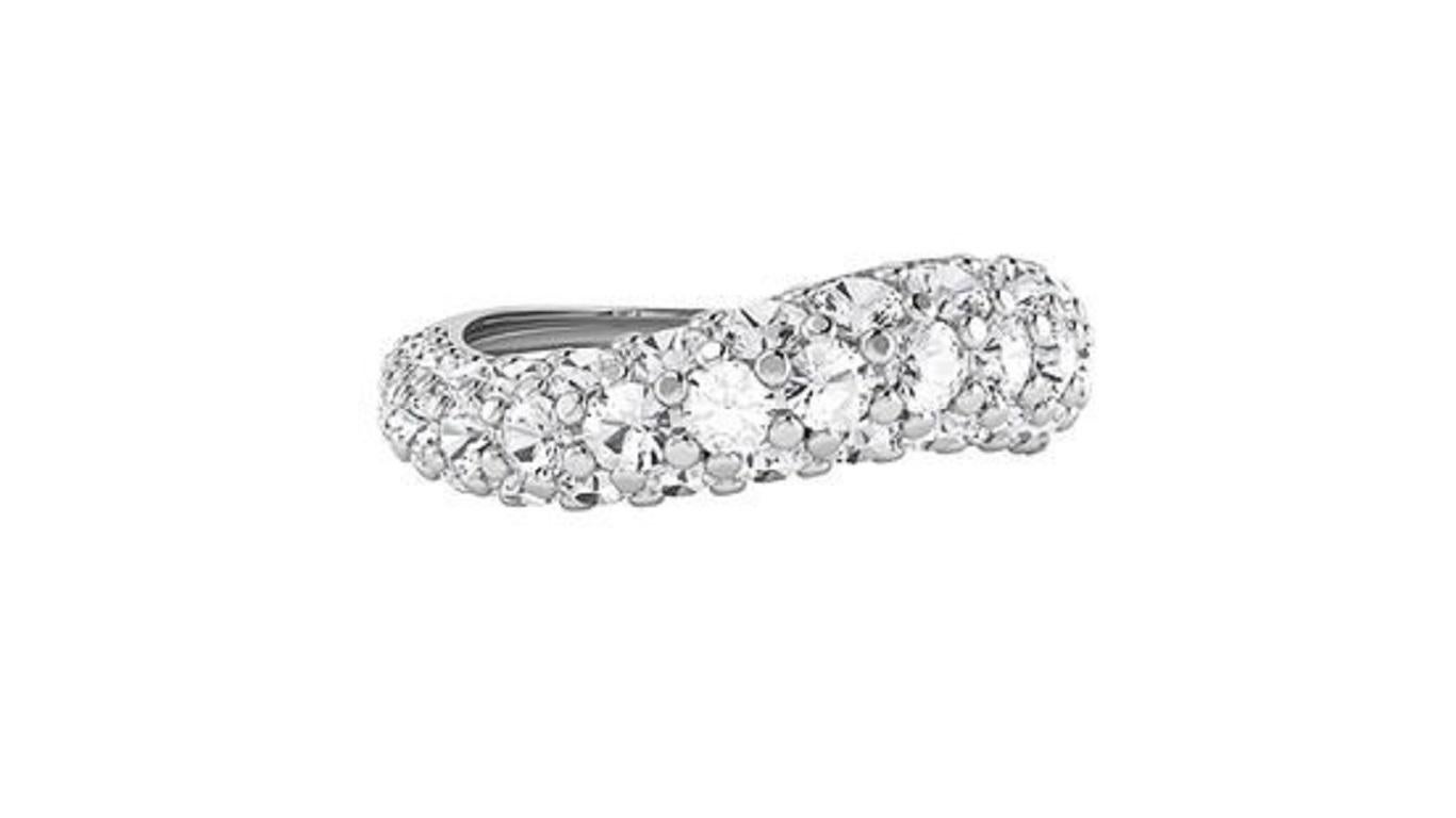 Contemporary Tanisa Nahata Diamond 1.34ct. Classic Band Ring in 18Karat Gold. For Sale