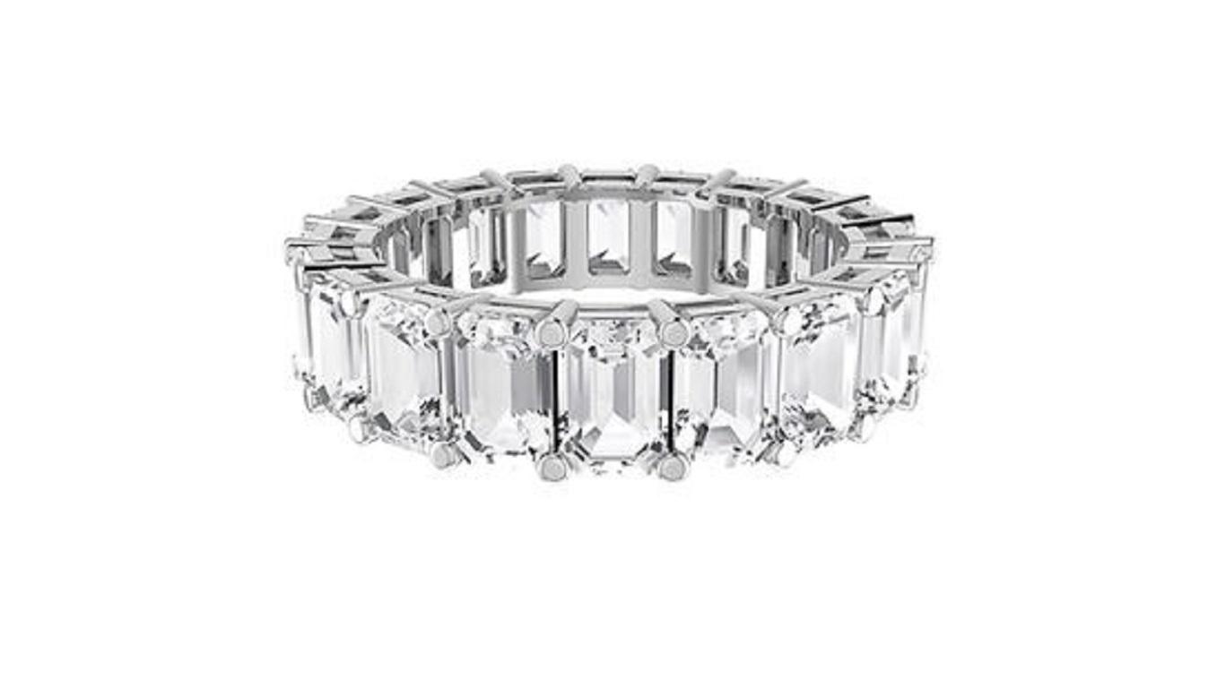 Contemporary Tanisa Nahata Diamond 6.15ct. Eternity Fancy Ring in 18Karat Gold. For Sale