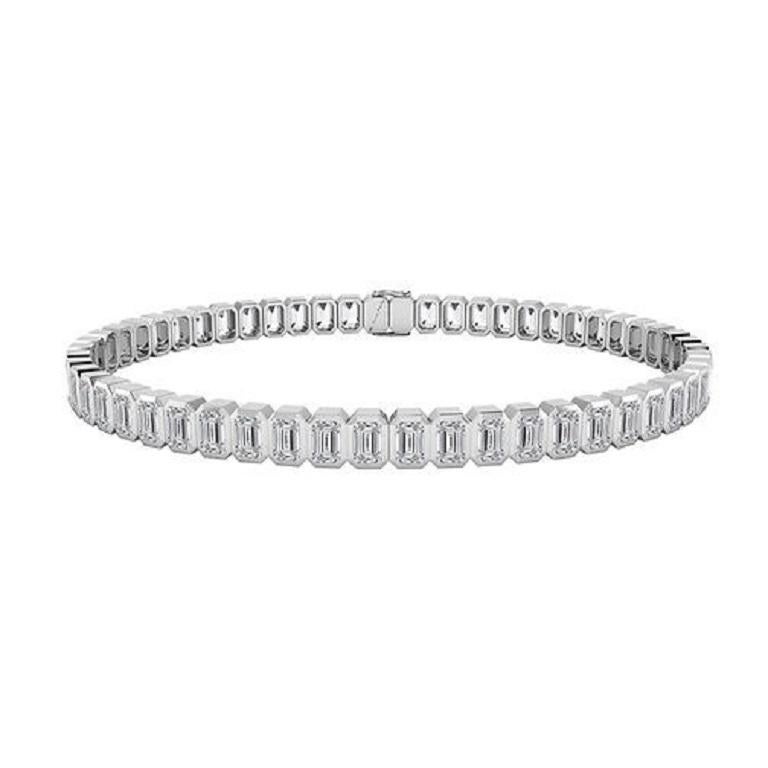 Contemporary Tanisa Nahata Emerald Cut Diamond 6.50ct. Tennis Bracelet in 18Karat Gold. For Sale