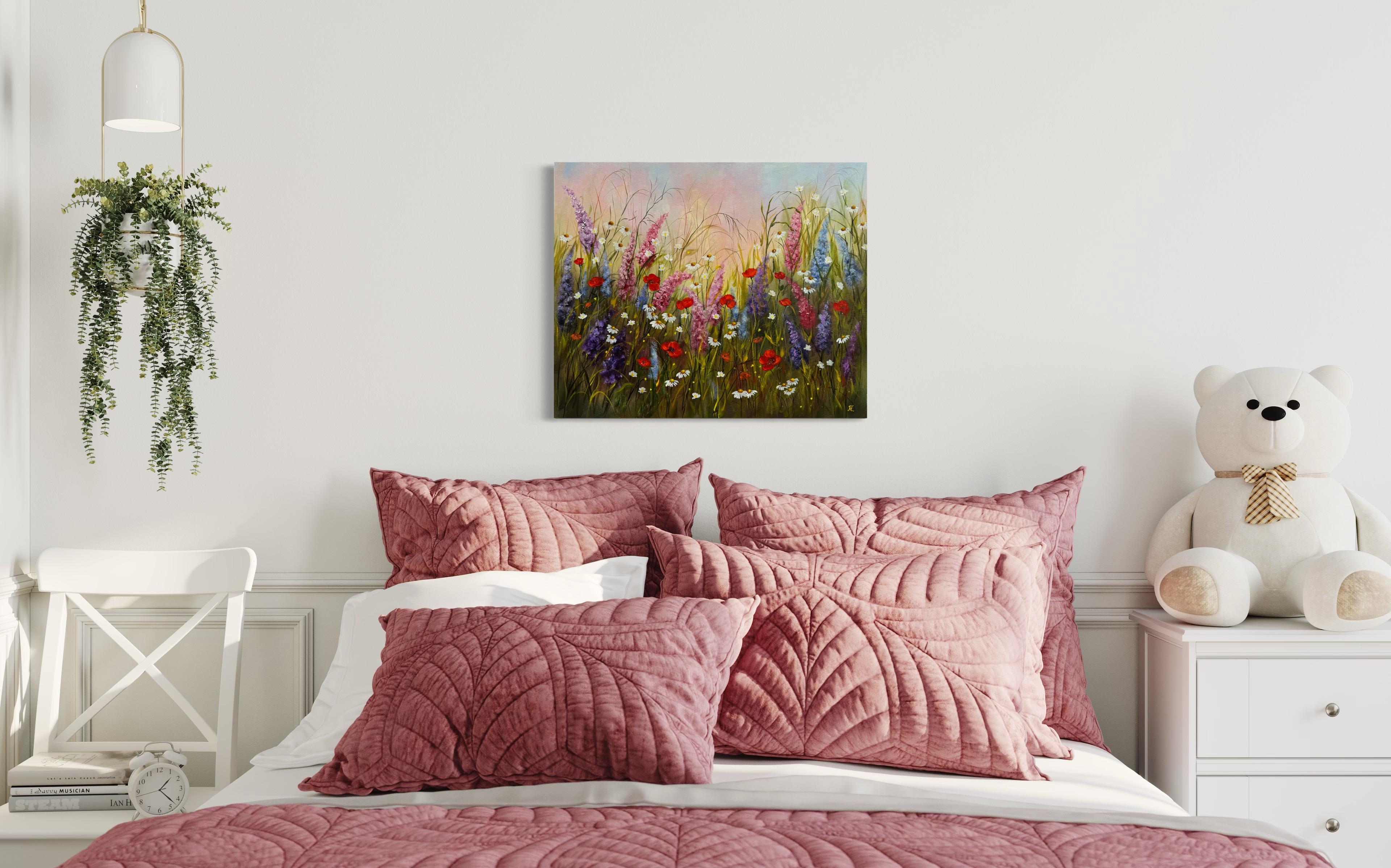 Tauchen Sie ein in eine Welt der Ruhe und Schönheit mit diesem malerischen Gemälde, das den ganzen Charme der Wiesenblumen verkörpert - leuchtende Mohnblumen, zarte Gänseblümchen und anmutige Kornblumen. Ihre duftende Kombination wird in Ihnen warme