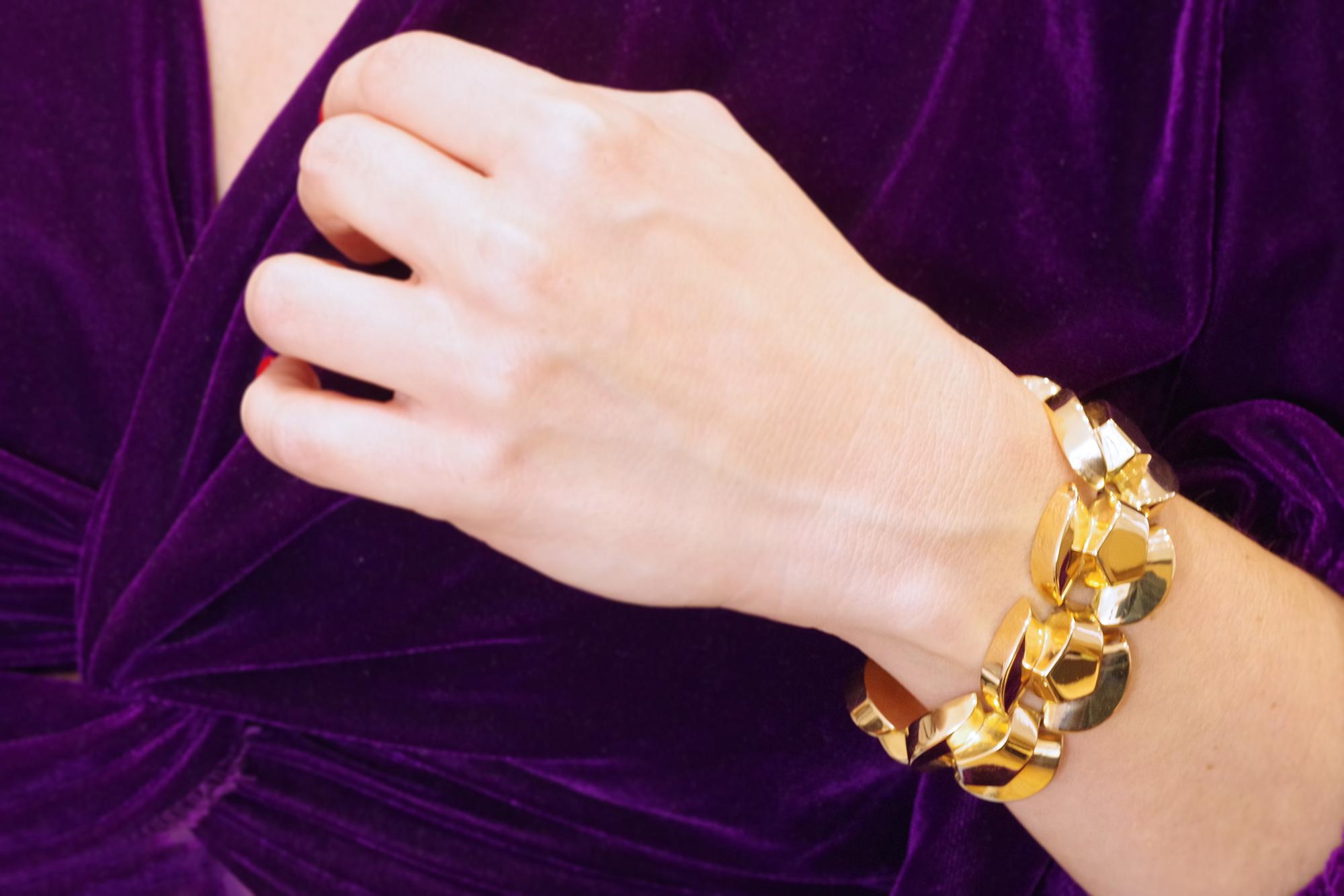 Pulsera Tank de oro de 18 quilates, Pulsera Retro Tank, pulsera importante en venta 1