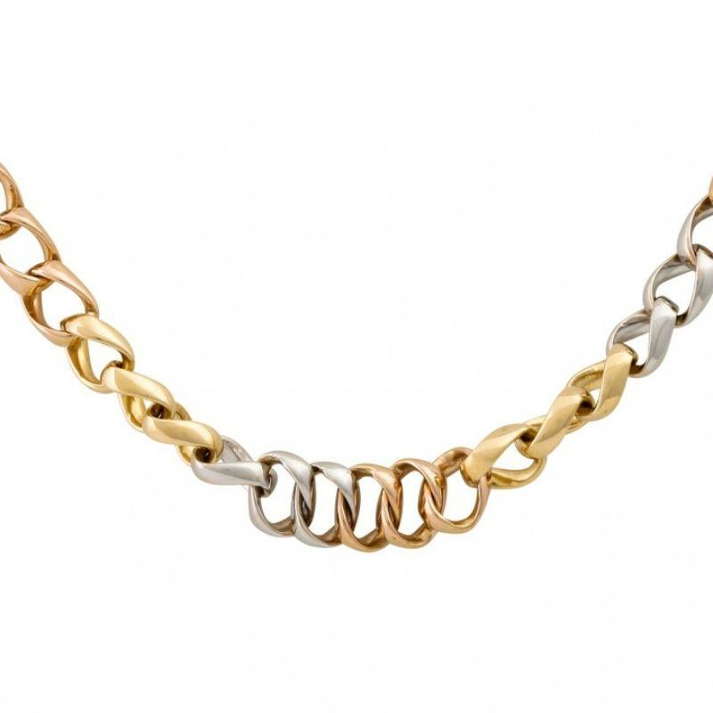 Panzer chain polished, GG/WG/RG 18K, 114.7 g, L: approx. 90 cm, B: approx. 6.5 mm, 20th century, minimal track traces, box lock with 2x security night.

CURB Link Necklace Polished, 18k YG/WG/RG, 114.7 g, L: approx. 90 cm, W: approx. 6.5 mm, 20th