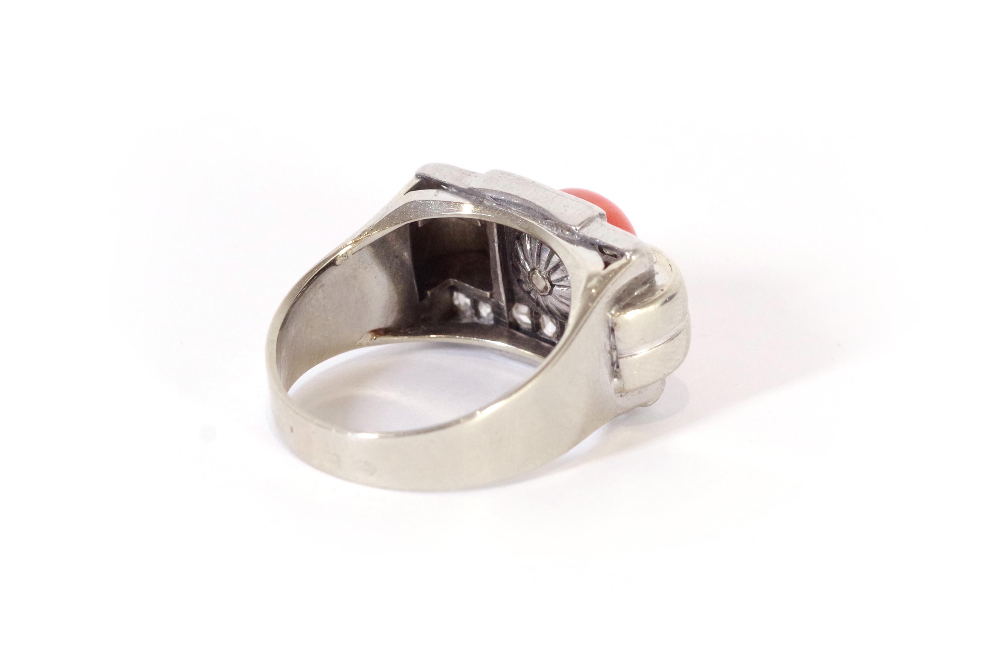Retro Tank coral diamond ring in 18 karat white gold and platinum For Sale
