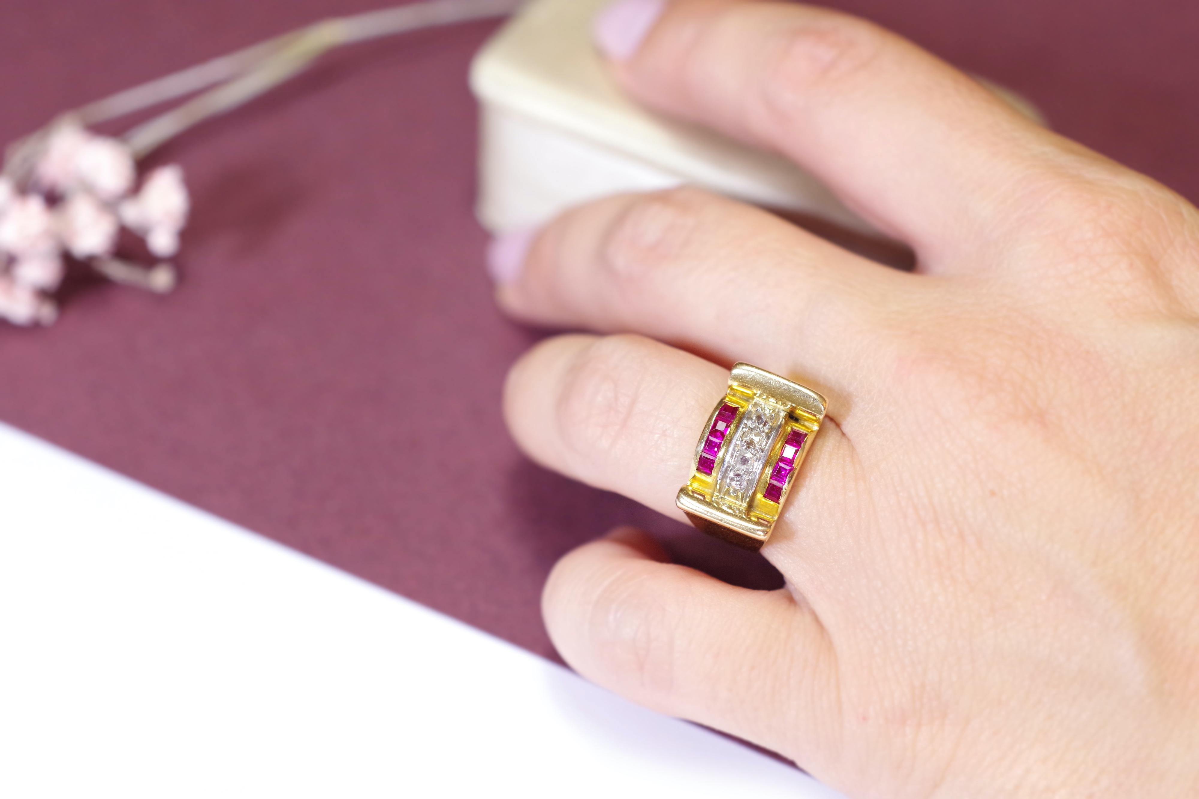 Tank Diamond Ruby Ring 18k Gold In Fair Condition For Sale In PARIS, FR