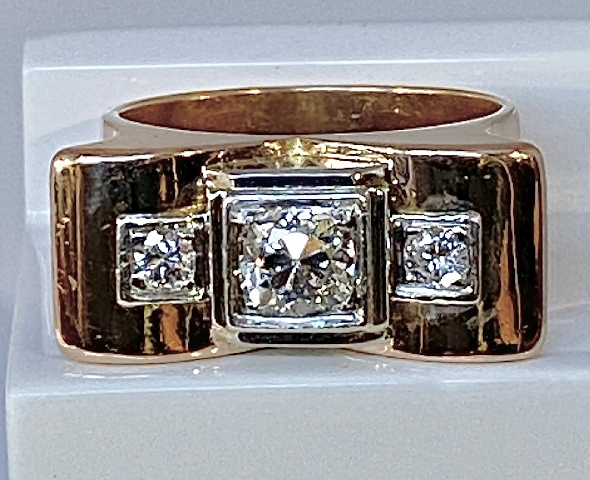 TANK ring in 18 carat gold set with 3 diamonds  8